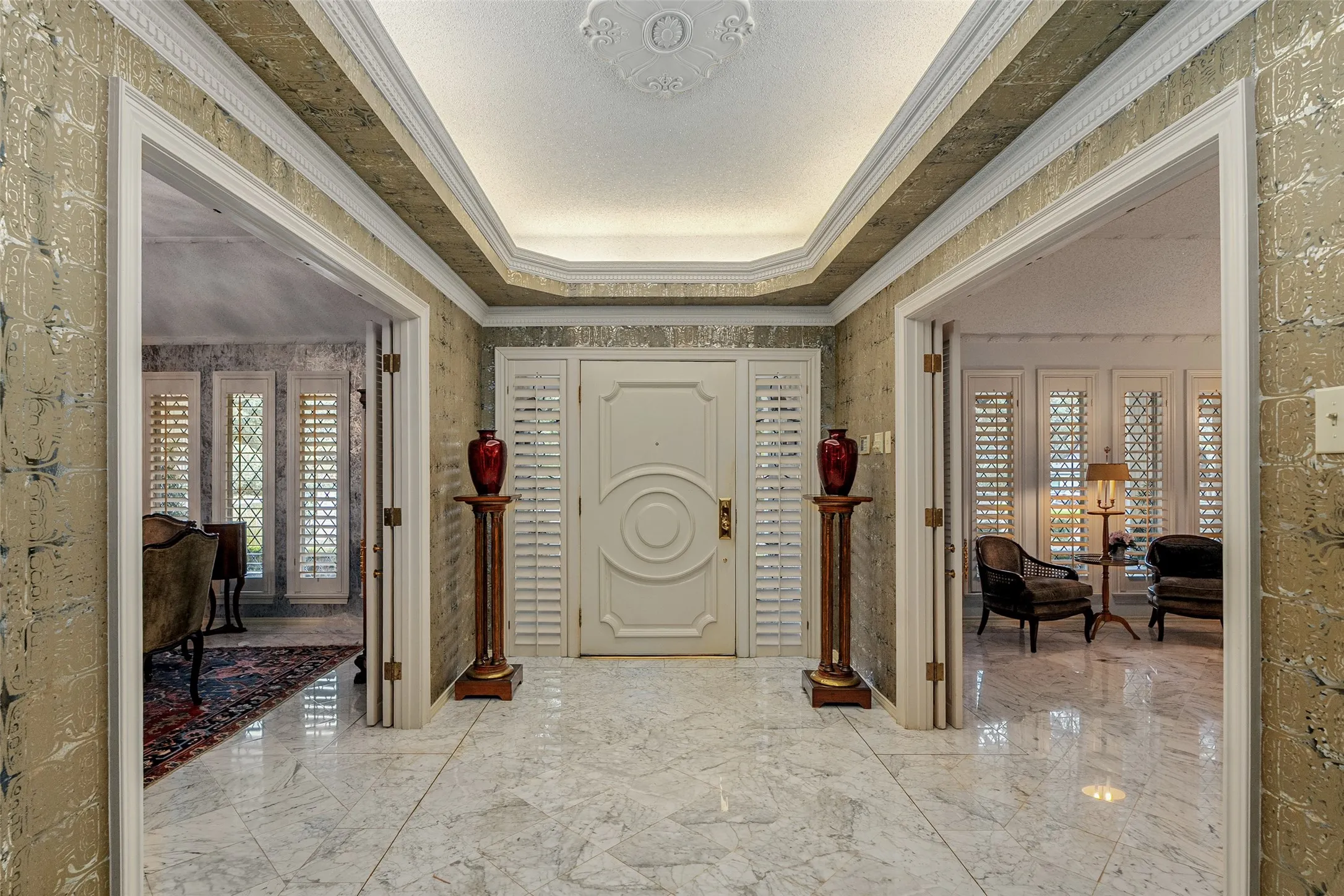Single Family Residence For Sale in Dallas County , 5531 Pebblebrook Drive, Dallas, Texas 75229, 5 Bedroom, 5 Bathroom, 3 Garage spaces, 4,635 Sqft, built in 1969, mls#21390201, Real Estate Agent in Dallas, Homes For Sale in Dallas county, Homes For Sale in Dallas, Realtor in Dallas Texas, Real Estate Brokerage Independent Realty Texas, Luminita Cordes Realtor