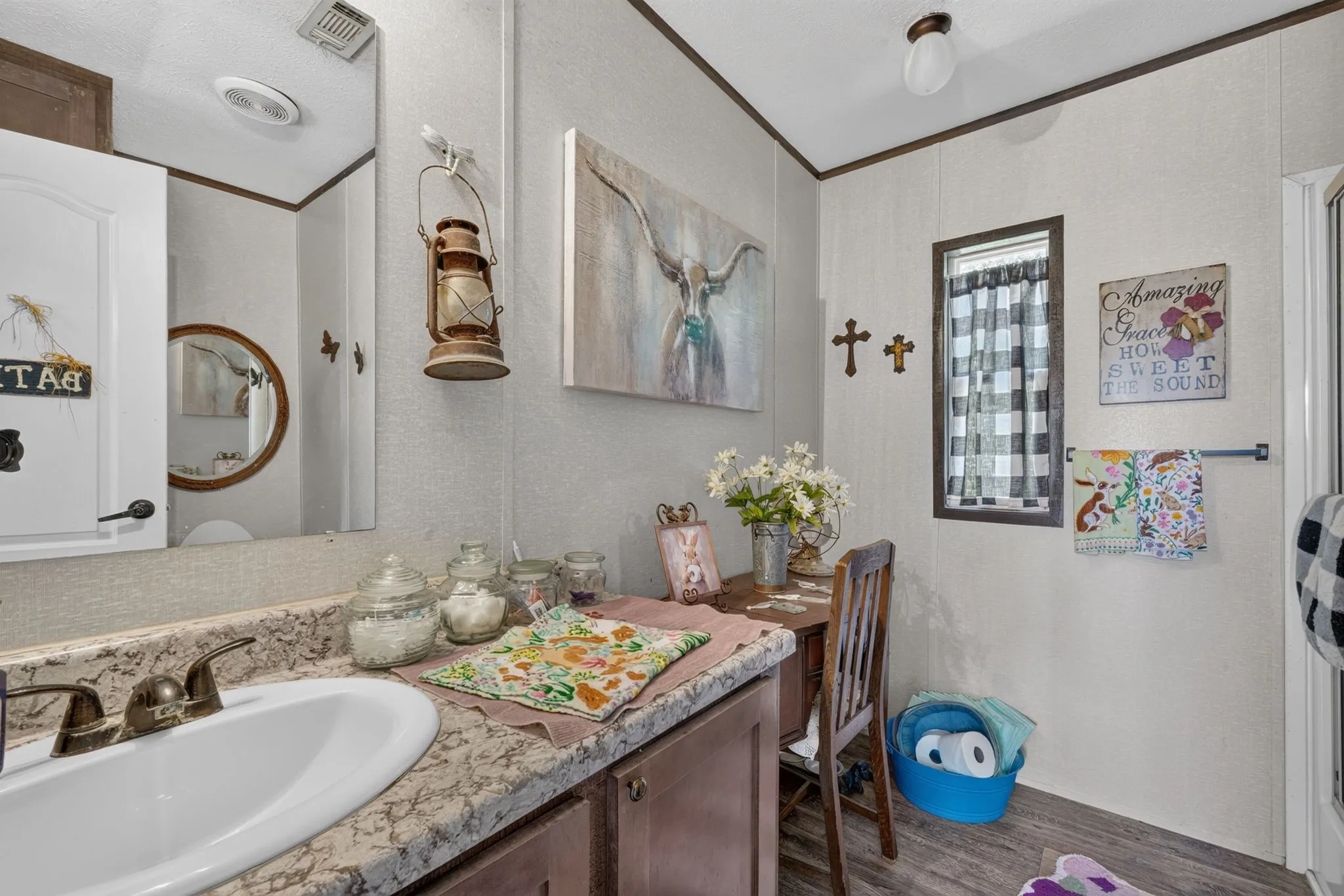 Single Family Residence For Sale in Hood County , 2809 Cypress Street, Granbury, Texas 76048, 2 Bedroom, 2 Bathroom, Garage spaces, 1,100 Sqft, built in 2019, mls#21391760, Real Estate Agent in Granbury, Homes For Sale in Hood county, Homes For Sale in Granbury, Realtor in Granbury Texas, Real Estate Brokerage Independent Realty Texas, Luminita Cordes Realtor