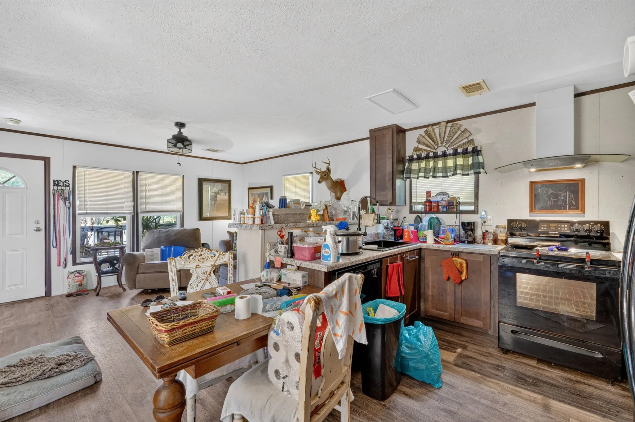 Single Family Residence For Sale in Hood County , 2809 Cypress Street, Granbury, Texas 76048, 2 Bedroom, 2 Bathroom, Garage spaces, 1,100 Sqft, built in 2019, mls#21391760, Real Estate Agent in Granbury, Homes For Sale in Hood county, Homes For Sale in Granbury, Realtor in Granbury Texas, Real Estate Brokerage Independent Realty Texas, Luminita Cordes Realtor