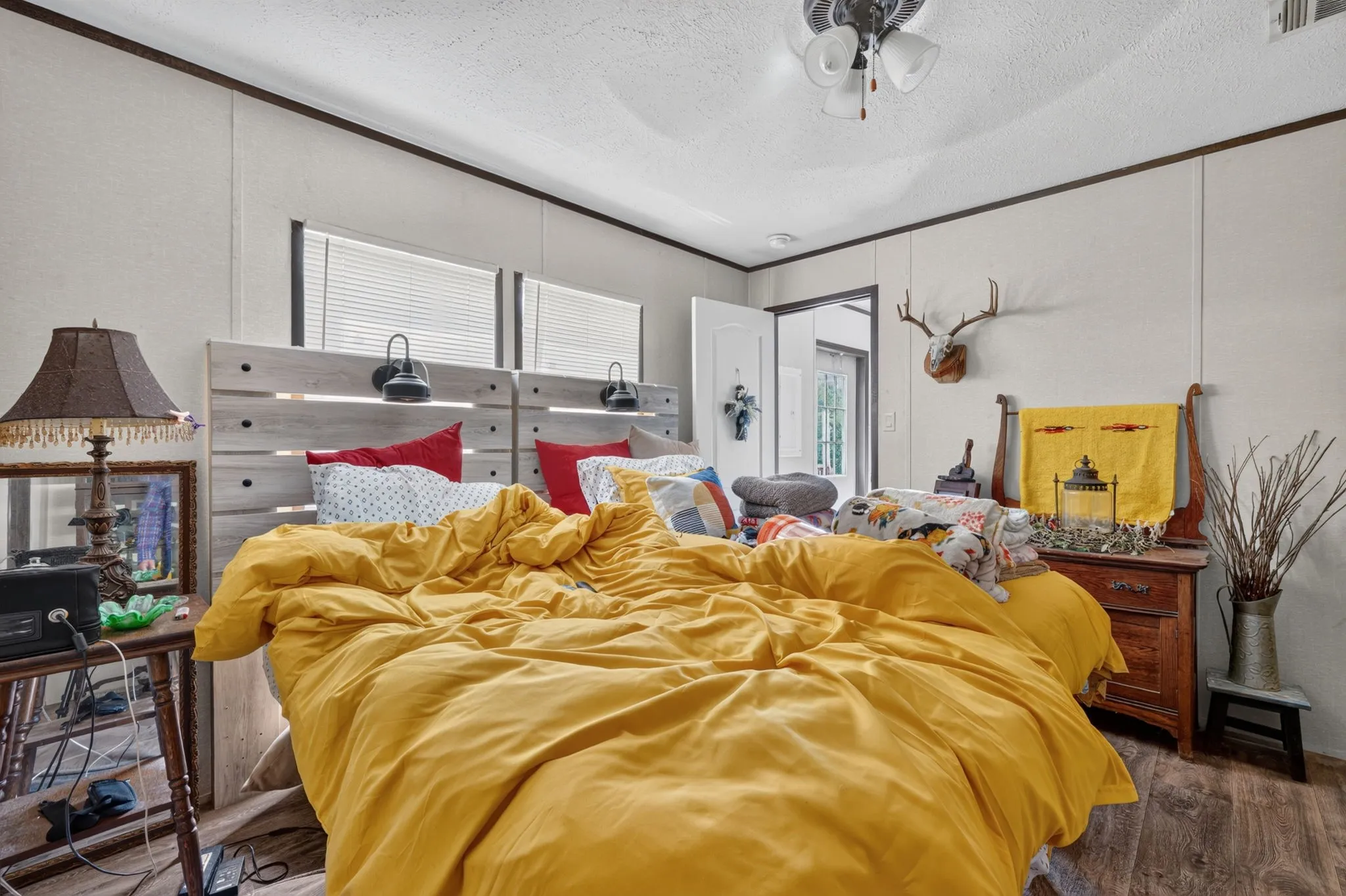 Single Family Residence For Sale in Hood County , 2809 Cypress Street, Granbury, Texas 76048, 2 Bedroom, 2 Bathroom, Garage spaces, 1,100 Sqft, built in 2019, mls#21391760, Real Estate Agent in Granbury, Homes For Sale in Hood county, Homes For Sale in Granbury, Realtor in Granbury Texas, Real Estate Brokerage Independent Realty Texas, Luminita Cordes Realtor