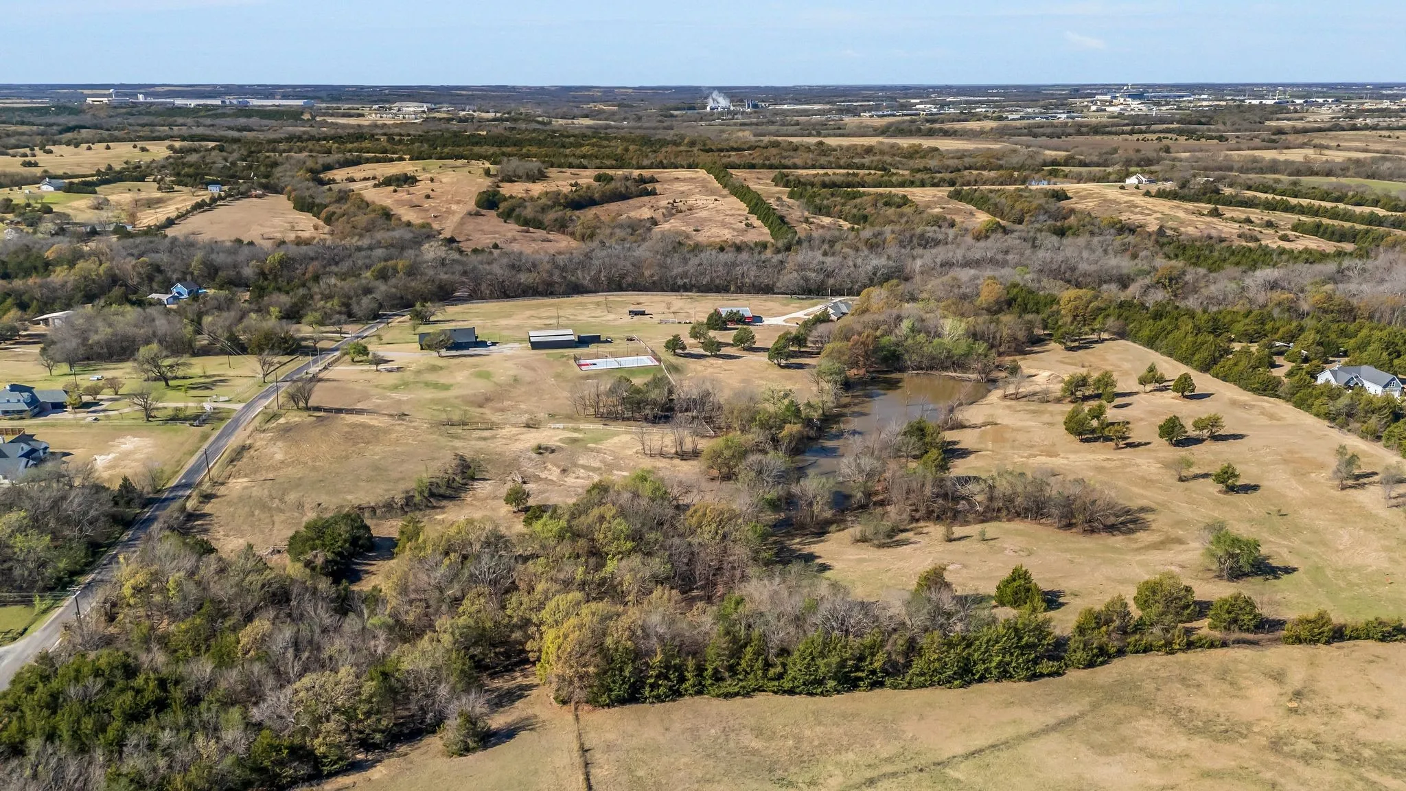 Farm For Sale in Grayson County , 2568 Luella Road, Sherman, Texas 75090, 2 Bedroom, 1 Bathroom, 2 Garage spaces, 3,587 Sqft, built in 1987, mls#21391777, Real Estate Agent in Sherman, Homes For Sale in Grayson county, Homes For Sale in Sherman, Realtor in Sherman Texas, Real Estate Brokerage Independent Realty Texas, Luminita Cordes Realtor