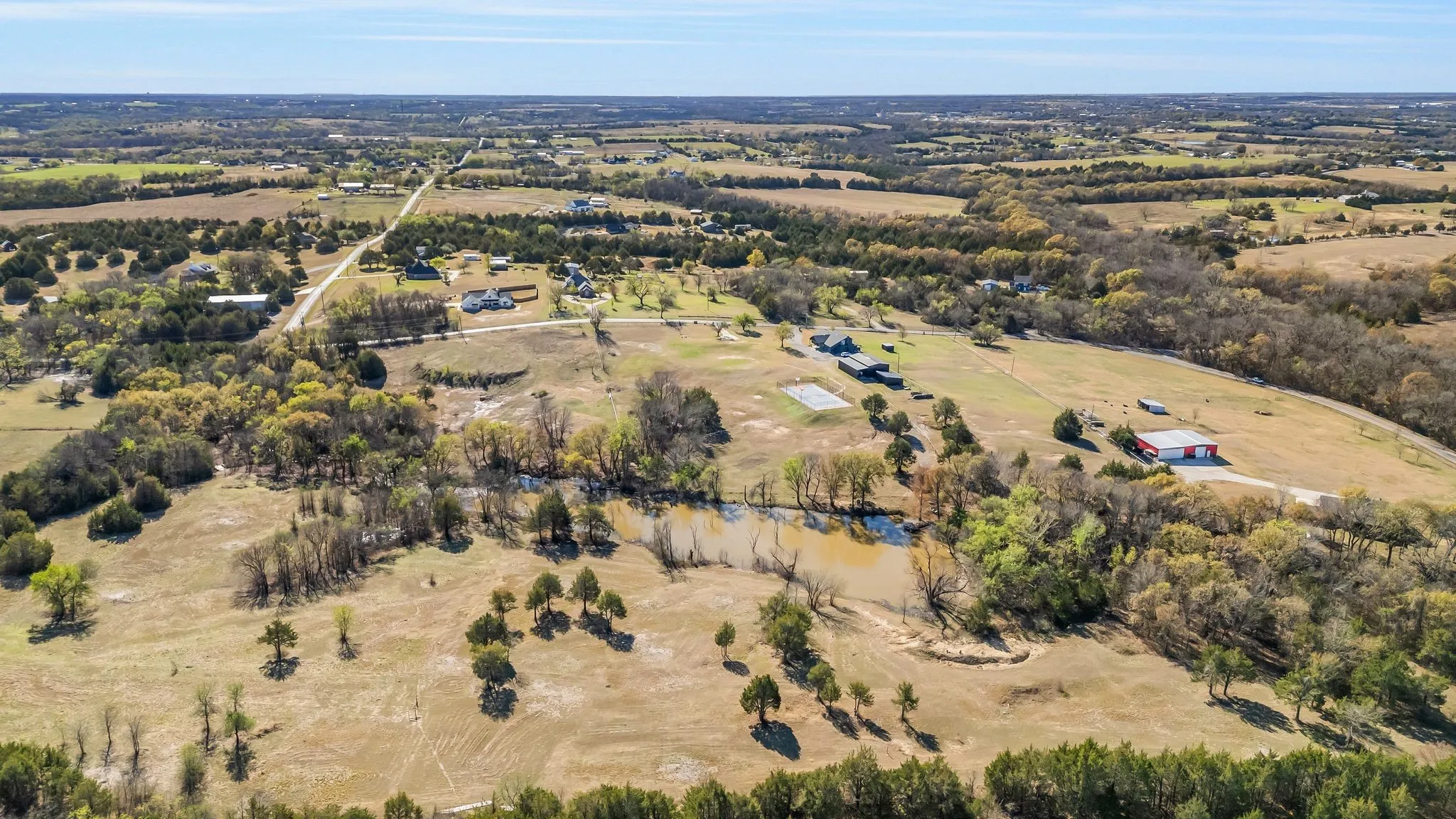 Farm For Sale in Grayson County , 2568 Luella Road, Sherman, Texas 75090, 2 Bedroom, 1 Bathroom, 2 Garage spaces, 3,587 Sqft, built in 1987, mls#21391777, Real Estate Agent in Sherman, Homes For Sale in Grayson county, Homes For Sale in Sherman, Realtor in Sherman Texas, Real Estate Brokerage Independent Realty Texas, Luminita Cordes Realtor