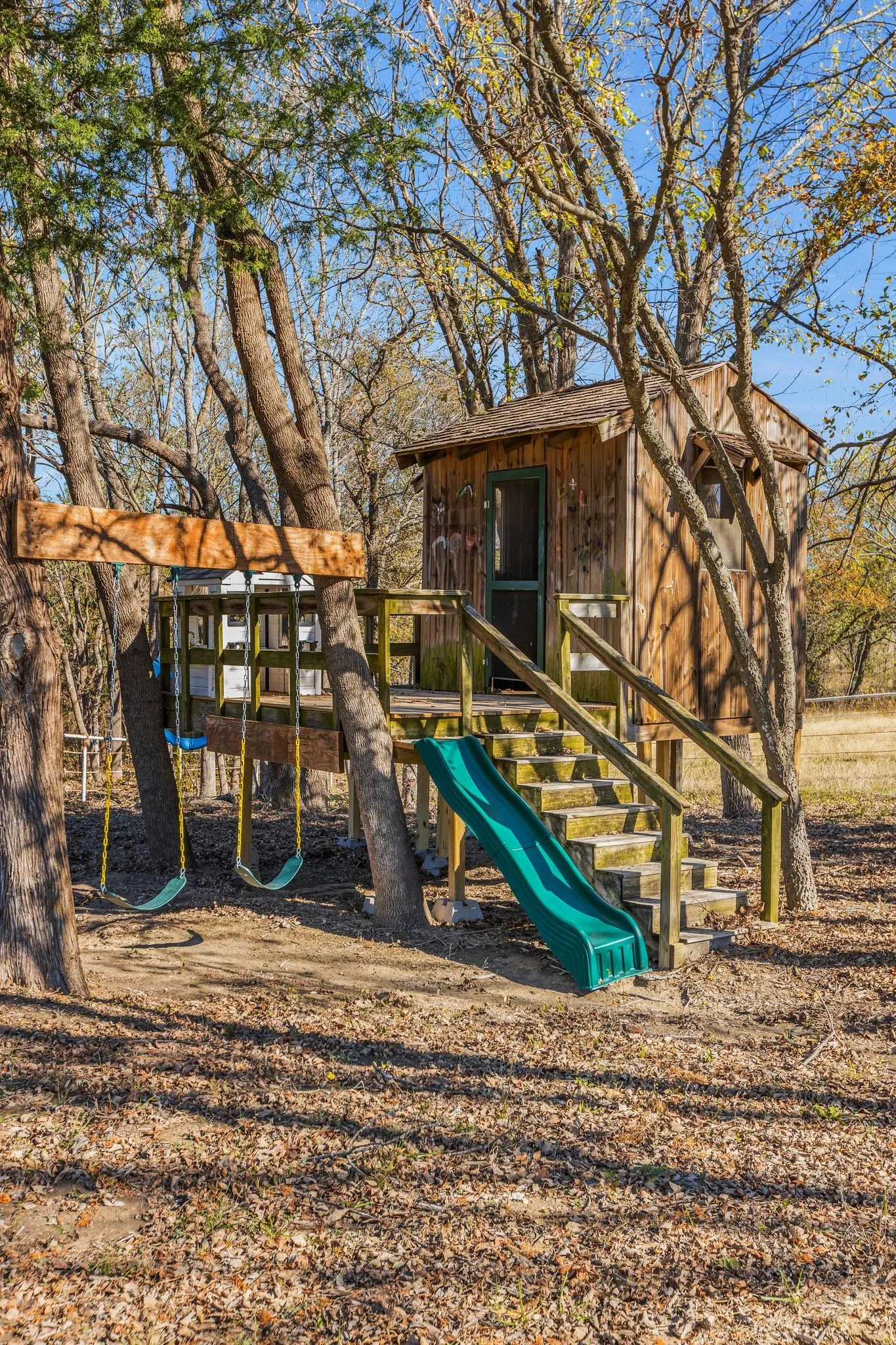 Farm For Sale in Grayson County , 2568 Luella Road, Sherman, Texas 75090, 2 Bedroom, 1 Bathroom, 2 Garage spaces, 3,587 Sqft, built in 1987, mls#21391777, Real Estate Agent in Sherman, Homes For Sale in Grayson county, Homes For Sale in Sherman, Realtor in Sherman Texas, Real Estate Brokerage Independent Realty Texas, Luminita Cordes Realtor