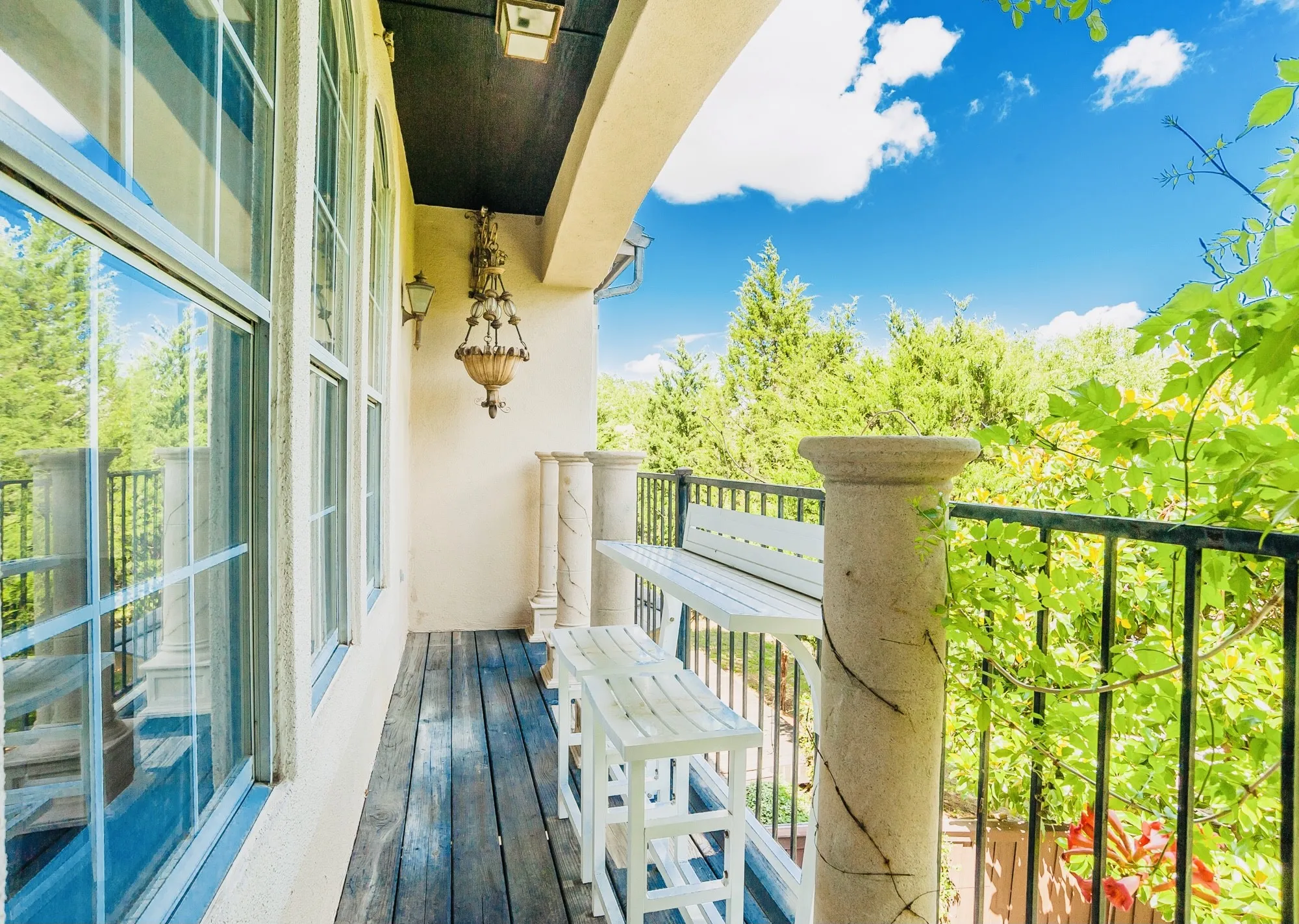 Townhouse For Sale in Dallas County , 4208 Spyglass Hill Lane, Irving, Texas 75038, 3 Bedroom, 3 Bathroom, 2 Garage spaces, 2,137 Sqft, built in 1998, mls#21385054, Real Estate Agent in Irving, Homes For Sale in Dallas county, Homes For Sale in Irving, Realtor in Irving Texas, Real Estate Brokerage Independent Realty Texas, Luminita Cordes Realtor