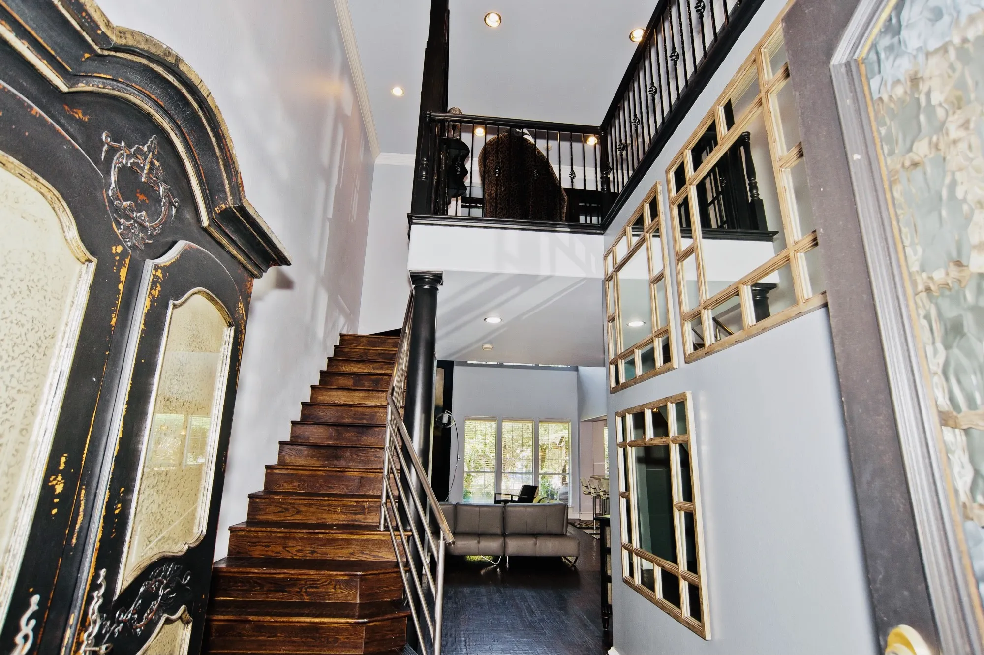 Townhouse For Sale in Dallas County , 4208 Spyglass Hill Lane, Irving, Texas 75038, 3 Bedroom, 3 Bathroom, 2 Garage spaces, 2,137 Sqft, built in 1998, mls#21385054, Real Estate Agent in Irving, Homes For Sale in Dallas county, Homes For Sale in Irving, Realtor in Irving Texas, Real Estate Brokerage Independent Realty Texas, Luminita Cordes Realtor