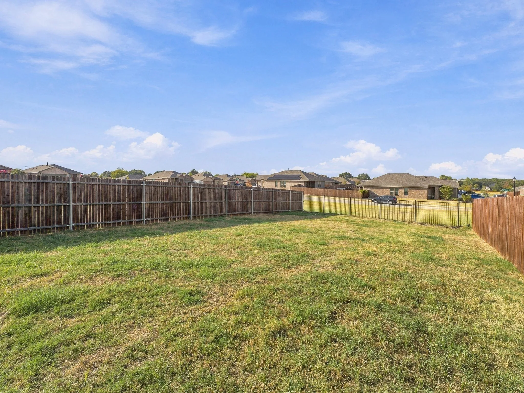 Single Family Residence For Sale in Wise County , 121 Greengate Drive, Boyd, Texas 76023, 3 Bedroom, 2 Bathroom, 2 Garage spaces, 1,333 Sqft, built in 2022, mls#21388727, Real Estate Agent in Boyd, Homes For Sale in Wise county, Homes For Sale in Boyd, Realtor in Boyd Texas, Real Estate Brokerage Independent Realty Texas, Luminita Cordes Realtor