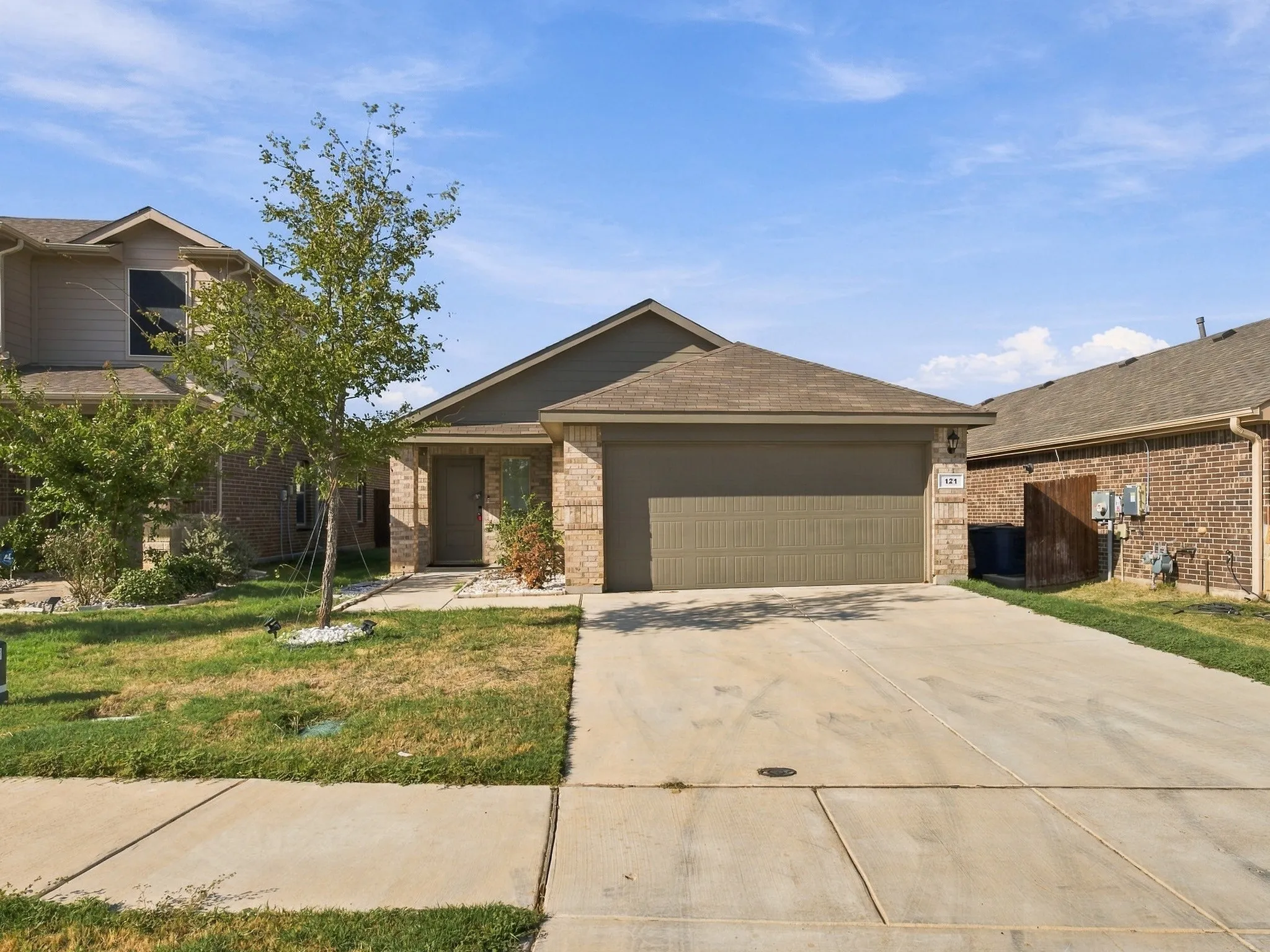 Single Family Residence For Sale in Wise County , 121 Greengate Drive, Boyd, Texas 76023, 3 Bedroom, 2 Bathroom, 2 Garage spaces, 1,333 Sqft, built in 2022, mls#21388727, Real Estate Agent in Boyd, Homes For Sale in Wise county, Homes For Sale in Boyd, Realtor in Boyd Texas, Real Estate Brokerage Independent Realty Texas, Luminita Cordes Realtor