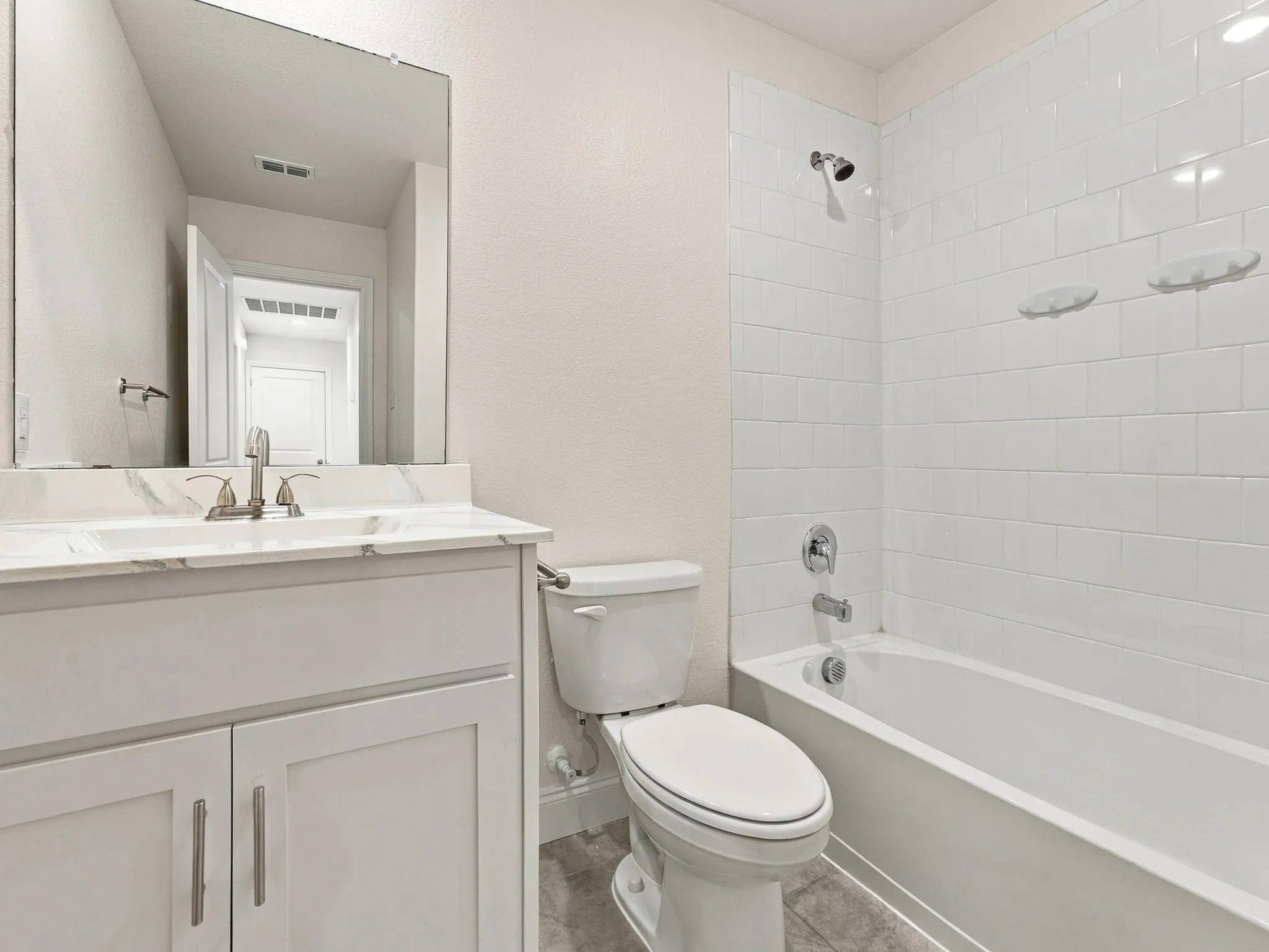 Single Family Residence For Sale in Wise County , 121 Greengate Drive, Boyd, Texas 76023, 3 Bedroom, 2 Bathroom, 2 Garage spaces, 1,333 Sqft, built in 2022, mls#21388727, Real Estate Agent in Boyd, Homes For Sale in Wise county, Homes For Sale in Boyd, Realtor in Boyd Texas, Real Estate Brokerage Independent Realty Texas, Luminita Cordes Realtor