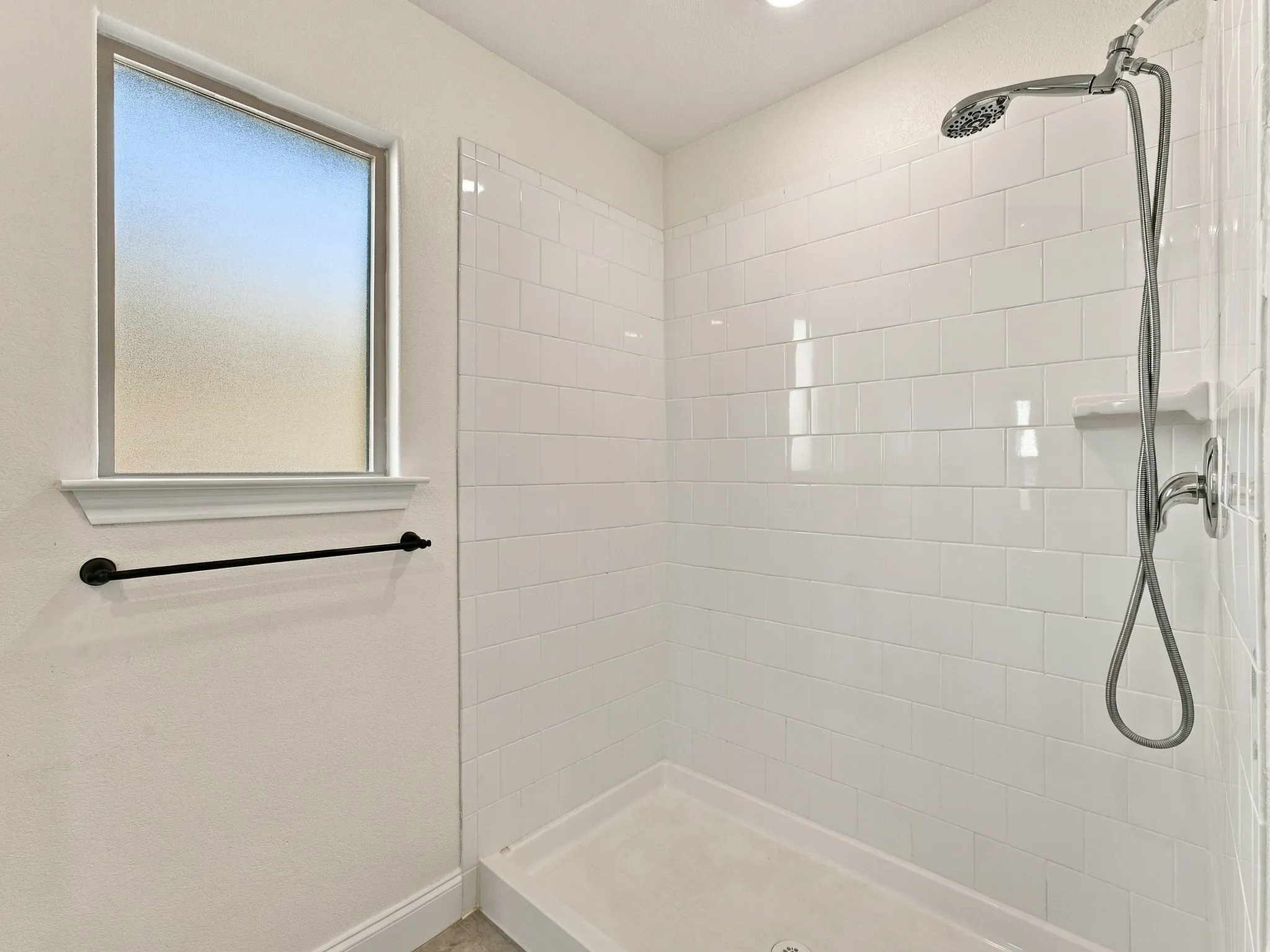 Single Family Residence For Sale in Wise County , 121 Greengate Drive, Boyd, Texas 76023, 3 Bedroom, 2 Bathroom, 2 Garage spaces, 1,333 Sqft, built in 2022, mls#21388727, Real Estate Agent in Boyd, Homes For Sale in Wise county, Homes For Sale in Boyd, Realtor in Boyd Texas, Real Estate Brokerage Independent Realty Texas, Luminita Cordes Realtor
