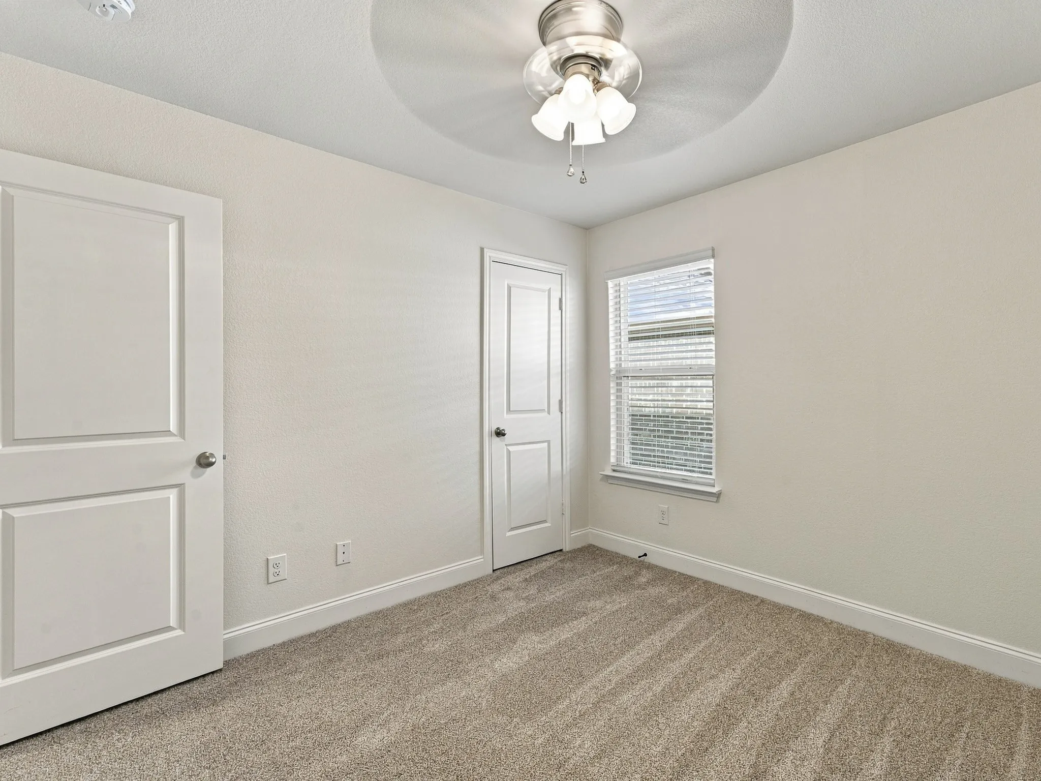 Single Family Residence For Sale in Wise County , 121 Greengate Drive, Boyd, Texas 76023, 3 Bedroom, 2 Bathroom, 2 Garage spaces, 1,333 Sqft, built in 2022, mls#21388727, Real Estate Agent in Boyd, Homes For Sale in Wise county, Homes For Sale in Boyd, Realtor in Boyd Texas, Real Estate Brokerage Independent Realty Texas, Luminita Cordes Realtor