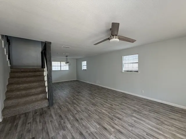 Single Family Residence For Sale in Navarro County , 1312 E Collin Street, Corsicana, Texas 75110, 3 Bedroom, 3 Bathroom, Garage spaces, 1,392 Sqft, built in 1986, mls#21391769, Real Estate Agent in Corsicana, Homes For Sale in Navarro county, Homes For Sale in Corsicana, Realtor in Corsicana Texas, Real Estate Brokerage Independent Realty Texas, Luminita Cordes Realtor