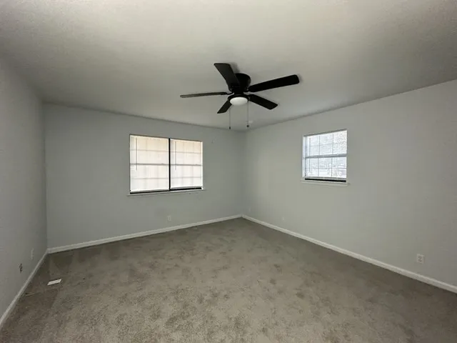 Single Family Residence For Sale in Navarro County , 1312 E Collin Street, Corsicana, Texas 75110, 3 Bedroom, 3 Bathroom, Garage spaces, 1,392 Sqft, built in 1986, mls#21391769, Real Estate Agent in Corsicana, Homes For Sale in Navarro county, Homes For Sale in Corsicana, Realtor in Corsicana Texas, Real Estate Brokerage Independent Realty Texas, Luminita Cordes Realtor