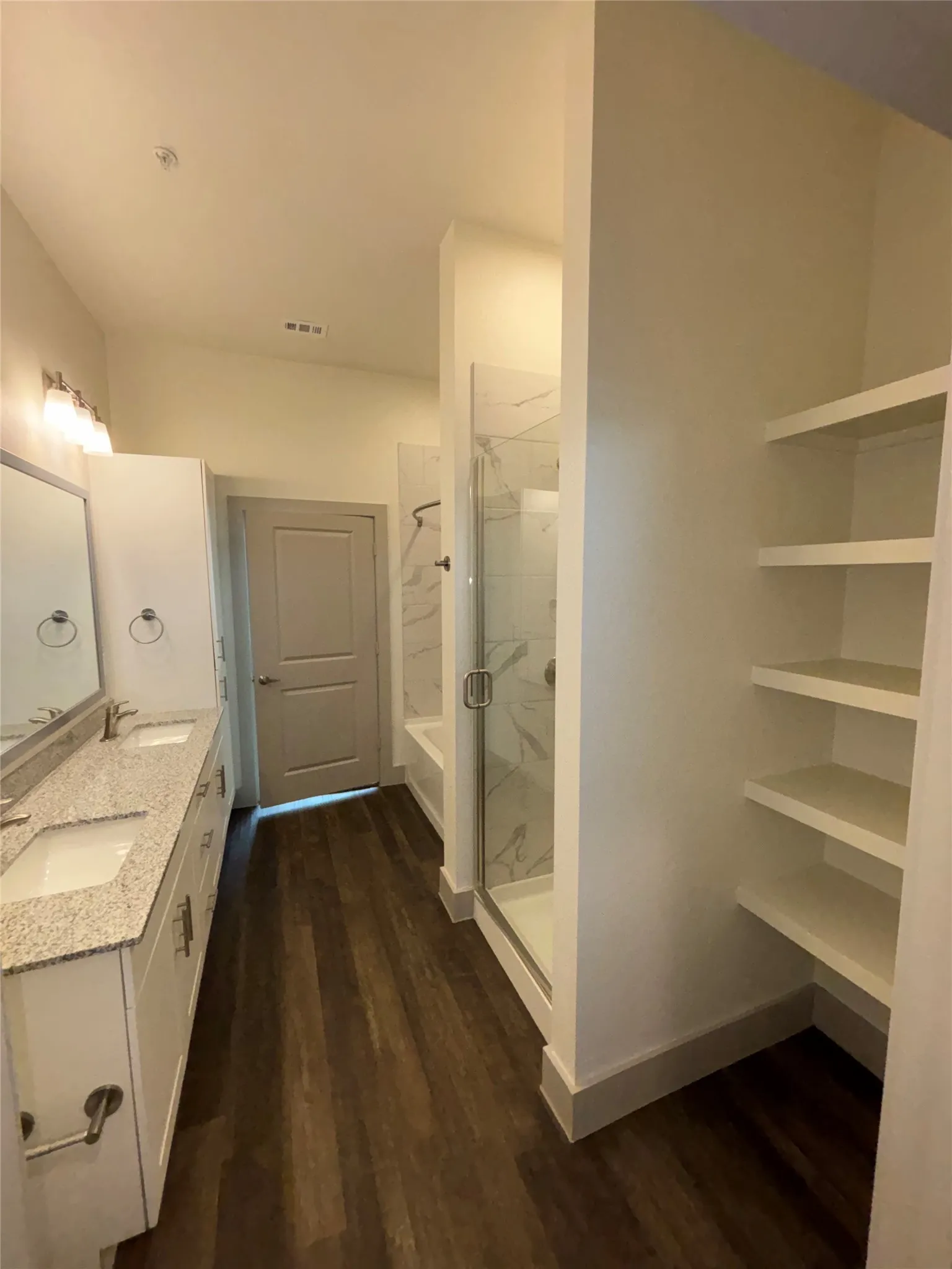 Single Family Residence For Rent in Denton County , 2036 Oak Grove 112, Aubrey, Texas 76227, 2 Bedroom, 2 Bathroom, 1 Garage spaces, 1,142 Sqft, built in 2025, mls#21391788, Real Estate Agent in Aubrey, Homes For Rent in Denton county, Homes For Rent in Aubrey, Realtor in Aubrey Texas, Real Estate Brokerage Independent Realty Texas, Luminita Cordes Realtor