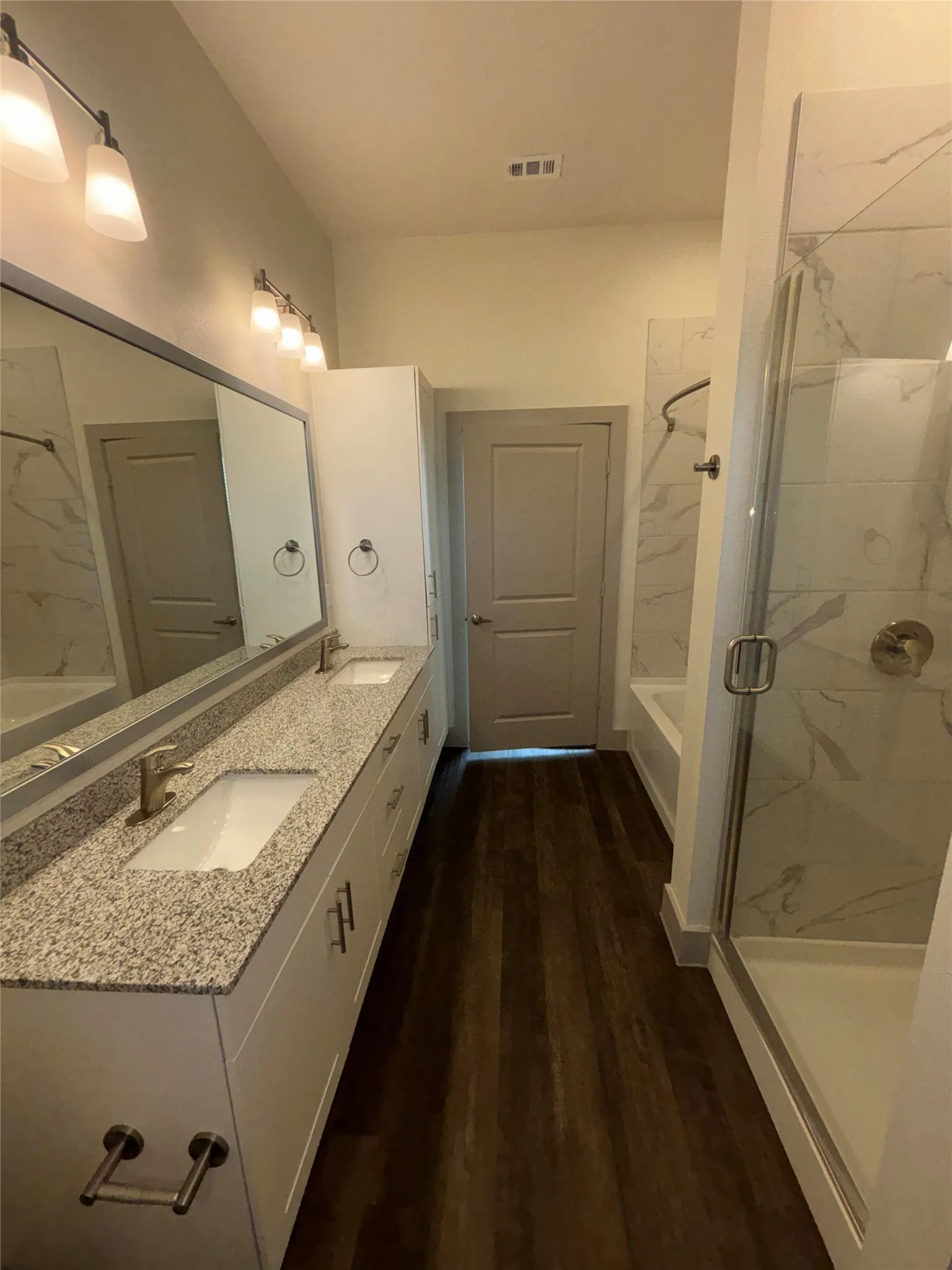 Single Family Residence For Rent in Denton County , 2036 Oak Grove 112, Aubrey, Texas 76227, 2 Bedroom, 2 Bathroom, 1 Garage spaces, 1,142 Sqft, built in 2025, mls#21391788, Real Estate Agent in Aubrey, Homes For Rent in Denton county, Homes For Rent in Aubrey, Realtor in Aubrey Texas, Real Estate Brokerage Independent Realty Texas, Luminita Cordes Realtor