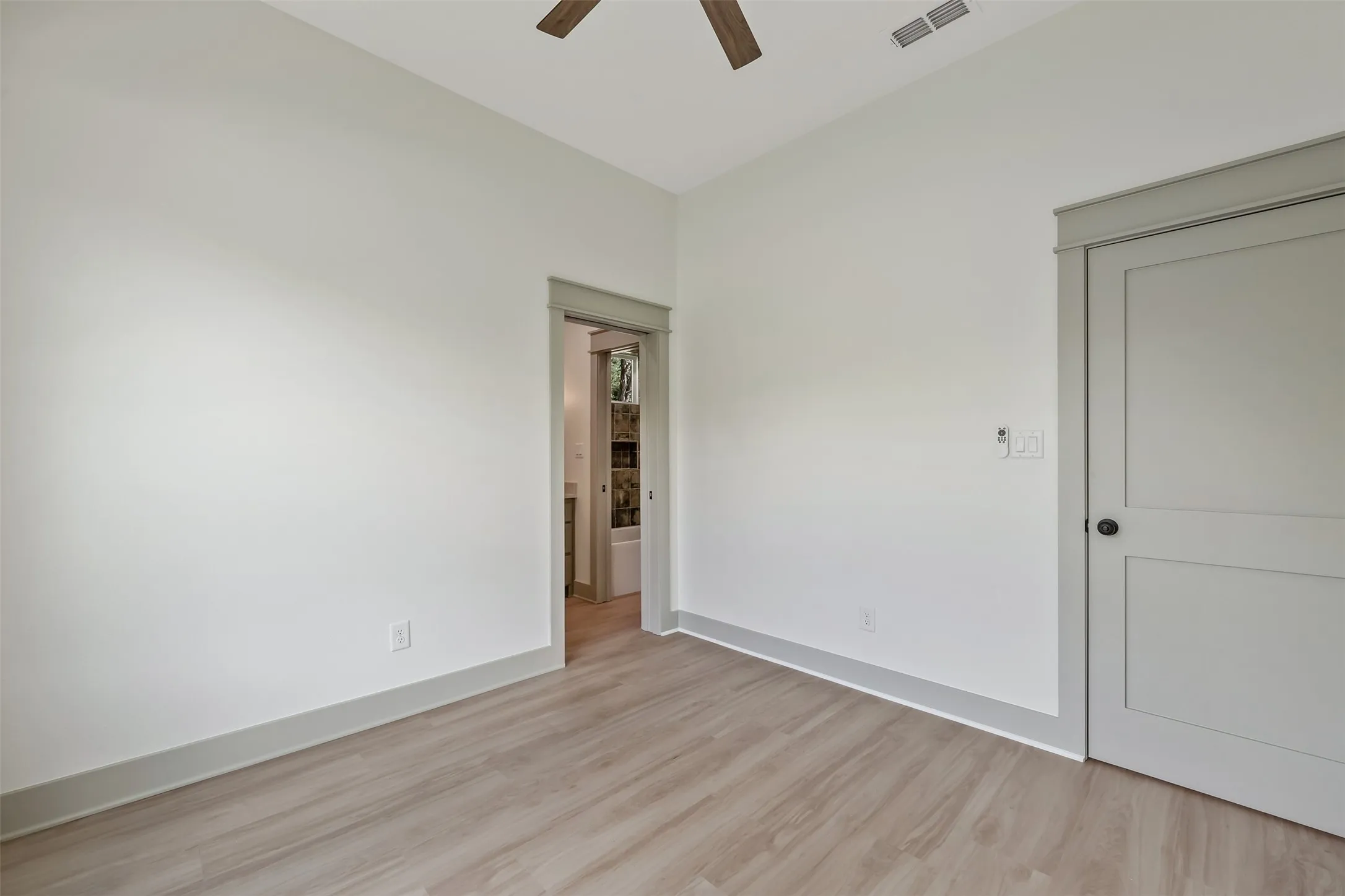 Single Family Residence For Sale in Smith County , 14009 Hidden Brook, Flint, Texas 75762, 5 Bedroom, 5 Bathroom, 2 Garage spaces, 2,764 Sqft, built in 2026, mls#21391786, Real Estate Agent in Flint, Homes For Sale in Smith county, Homes For Sale in Flint, Realtor in Flint Texas, Real Estate Brokerage Independent Realty Texas, Luminita Cordes Realtor