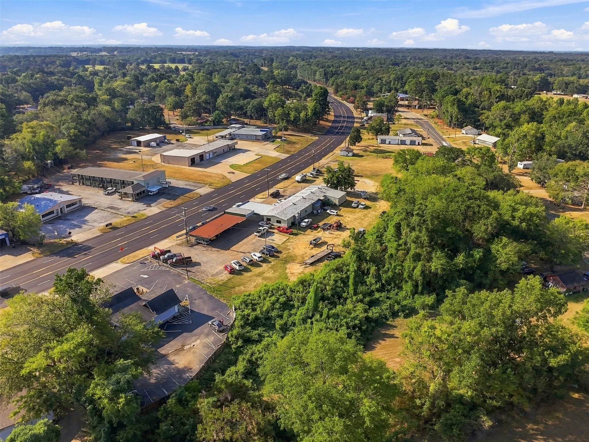Office For Sale in Camp County , 511 S Greer, Pittsburg, Texas 75686, 0, 0, Garage spaces, 0 Sqft, built in 1962, mls#21391805, Real Estate Agent in Pittsburg, Homes For Sale in Camp county, Homes For Sale in Pittsburg, Realtor in Pittsburg Texas, Real Estate Brokerage Independent Realty Texas, Luminita Cordes Realtor