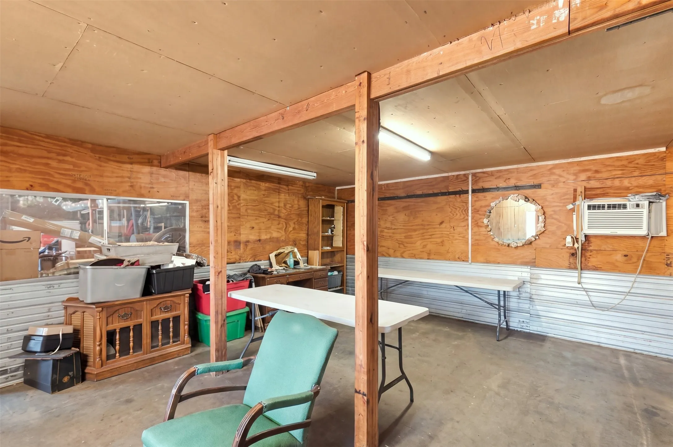 Office For Sale in Camp County , 511 S Greer, Pittsburg, Texas 75686, 0, 0, Garage spaces, 0 Sqft, built in 1962, mls#21391805, Real Estate Agent in Pittsburg, Homes For Sale in Camp county, Homes For Sale in Pittsburg, Realtor in Pittsburg Texas, Real Estate Brokerage Independent Realty Texas, Luminita Cordes Realtor