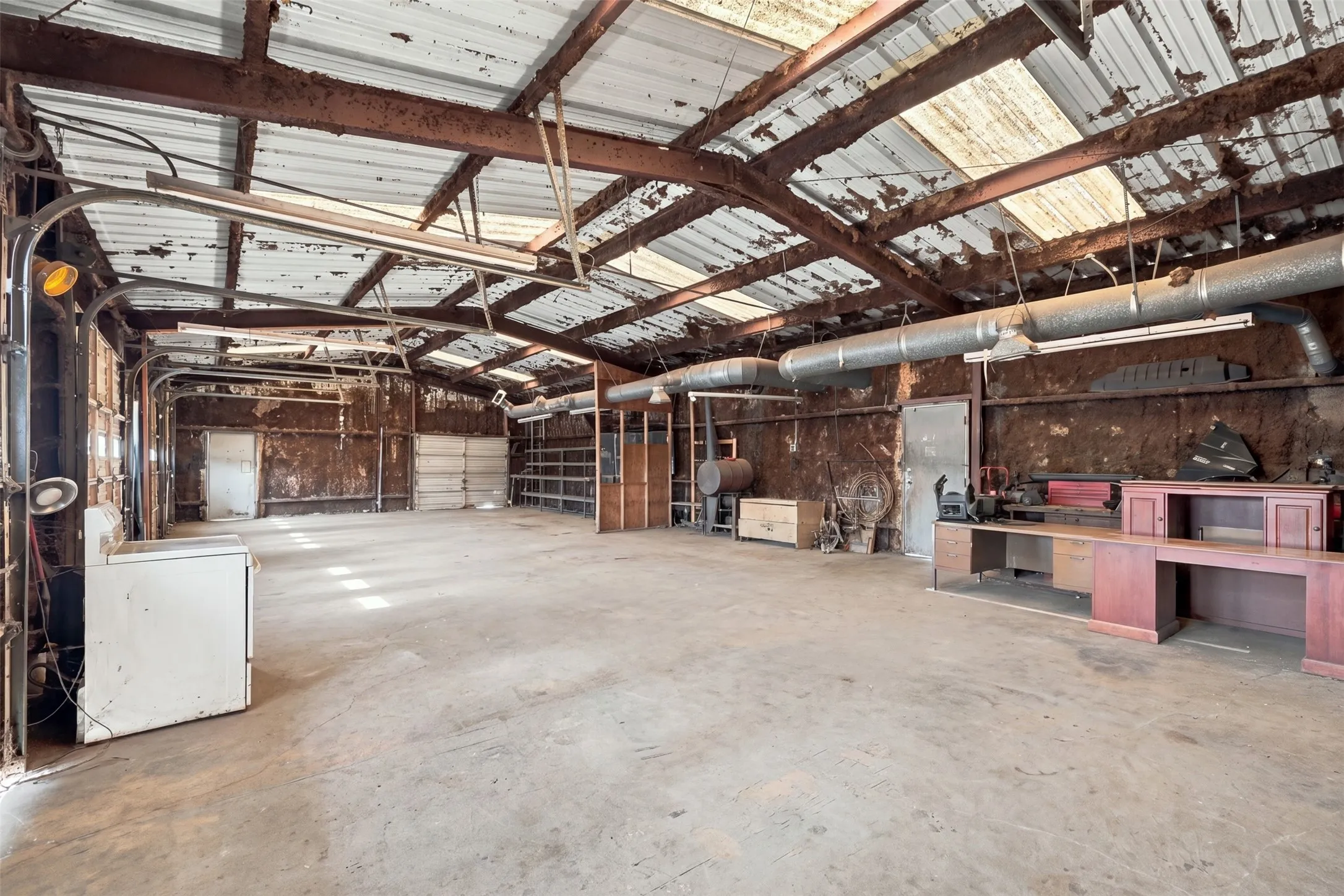 Office For Sale in Camp County , 511 S Greer, Pittsburg, Texas 75686, 0, 0, Garage spaces, 0 Sqft, built in 1962, mls#21391805, Real Estate Agent in Pittsburg, Homes For Sale in Camp county, Homes For Sale in Pittsburg, Realtor in Pittsburg Texas, Real Estate Brokerage Independent Realty Texas, Luminita Cordes Realtor