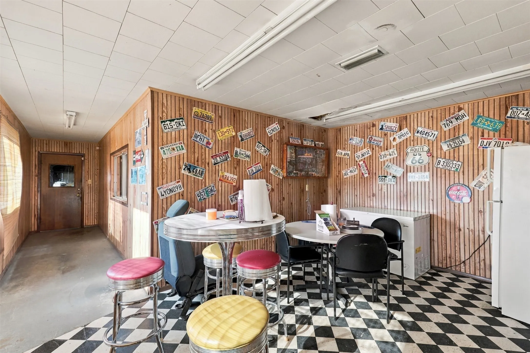 Office For Sale in Camp County , 511 S Greer, Pittsburg, Texas 75686, 0, 0, Garage spaces, 0 Sqft, built in 1962, mls#21391805, Real Estate Agent in Pittsburg, Homes For Sale in Camp county, Homes For Sale in Pittsburg, Realtor in Pittsburg Texas, Real Estate Brokerage Independent Realty Texas, Luminita Cordes Realtor