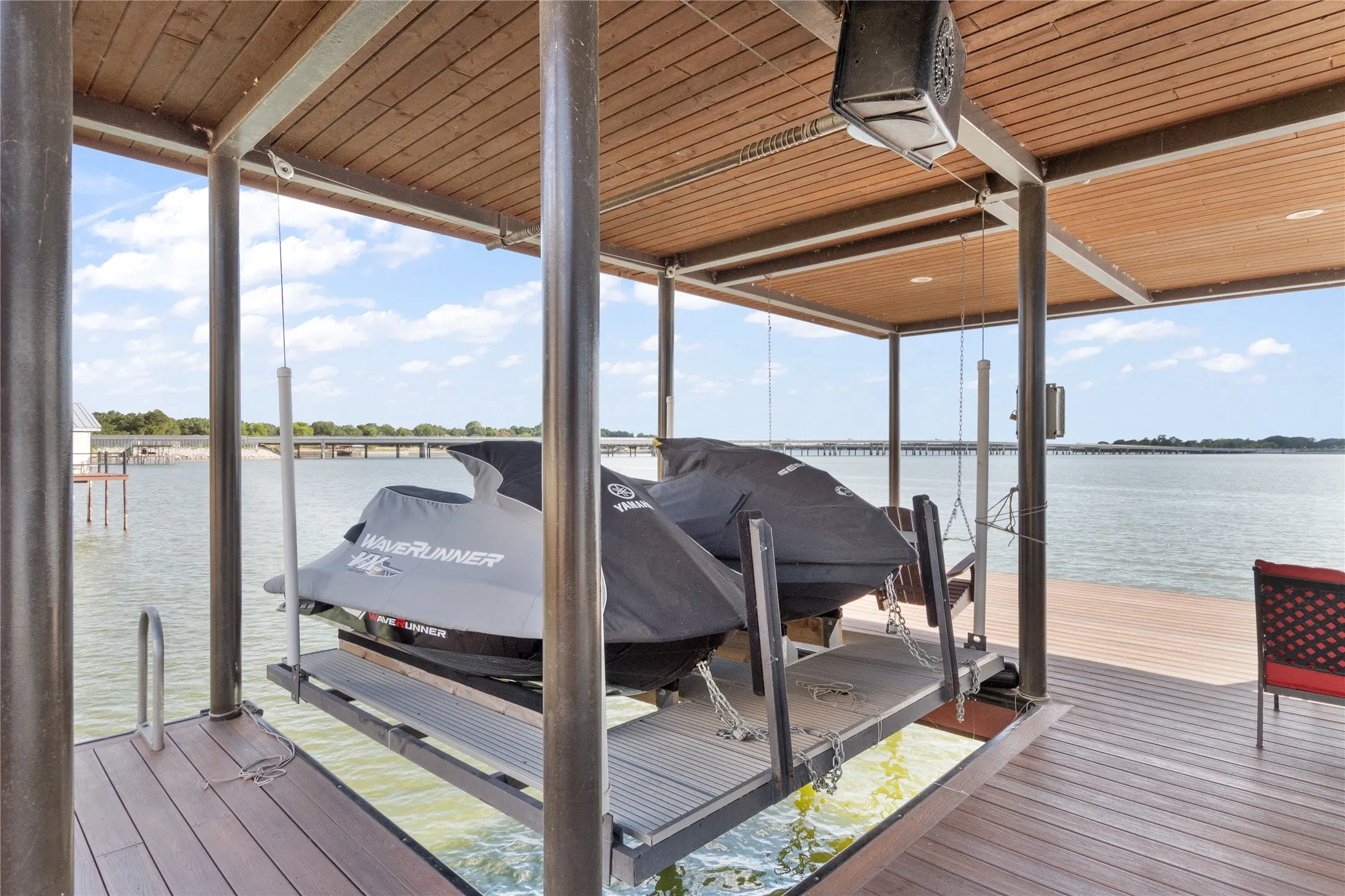 Single Family Residence For Sale in Henderson County , 241 Loon Bay Drive, Gun Barrel City, Texas 75156, 5 Bedroom, 6 Bathroom, 3 Garage spaces, 5,124 Sqft, built in 2018, mls#21390217, Real Estate Agent in Gun Barrel City, Homes For Sale in Henderson county, Homes For Sale in Gun Barrel City, Realtor in Gun Barrel City Texas, Real Estate Brokerage Independent Realty Texas, Luminita Cordes Realtor