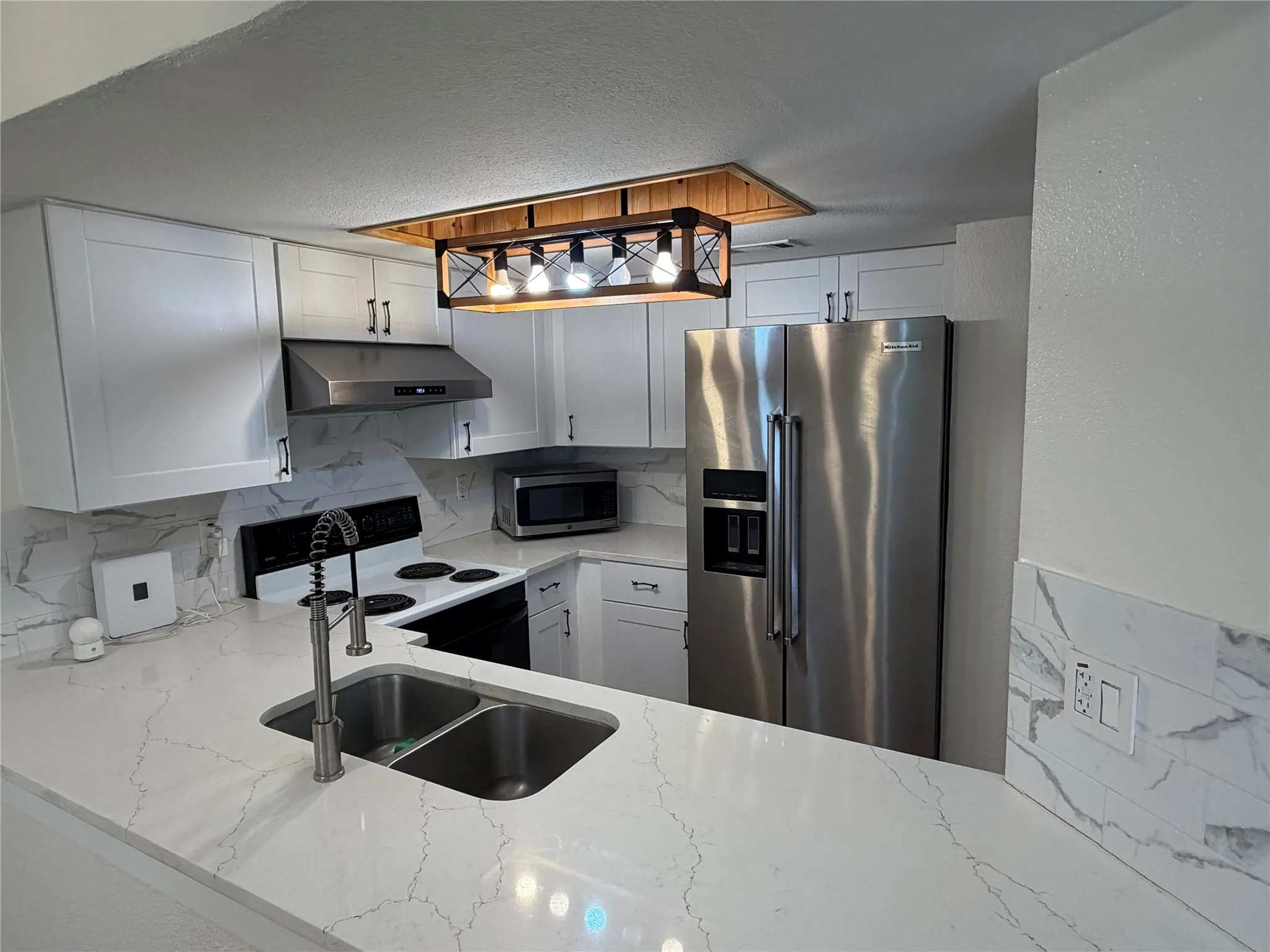 Condominium For Rent in Dallas County , 1505 E Interstate 30 118, Garland, Texas 75043, 2 Bedroom, 1 Bathroom, Garage spaces, 778 Sqft, built in 1983, mls#21390801, Real Estate Agent in Garland, Homes For Rent in Dallas county, Homes For Rent in Garland, Realtor in Garland Texas, Real Estate Brokerage Independent Realty Texas, Luminita Cordes Realtor