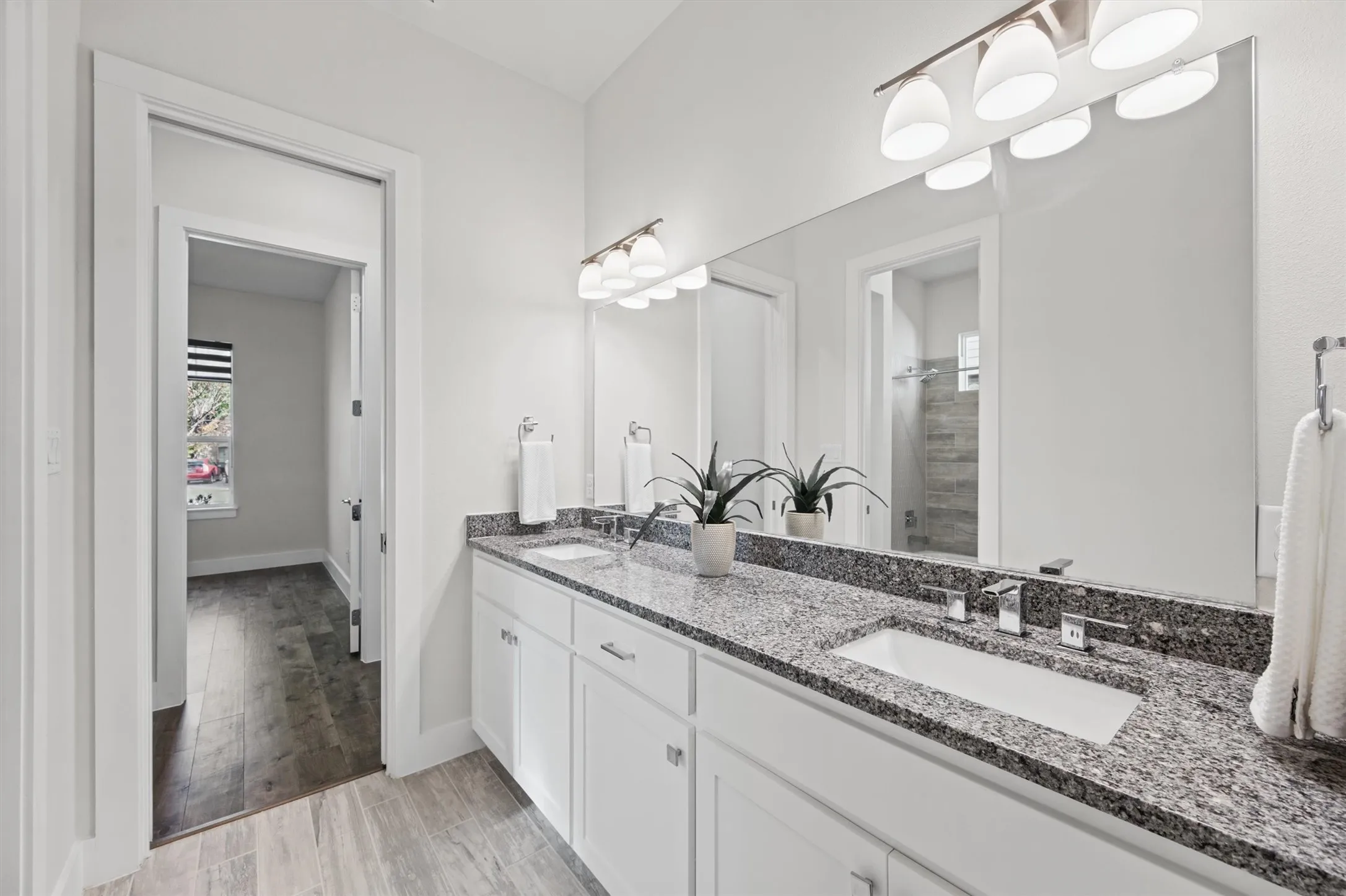 Single Family Residence For Sale in Dallas County , 8655 Forest Hills Boulevard, Dallas, Texas 75218, 3 Bedroom, 3 Bathroom, 2 Garage spaces, 2,542 Sqft, built in 2017, mls#21389985, Real Estate Agent in Dallas, Homes For Sale in Dallas county, Homes For Sale in Dallas, Realtor in Dallas Texas, Real Estate Brokerage Independent Realty Texas, Luminita Cordes Realtor