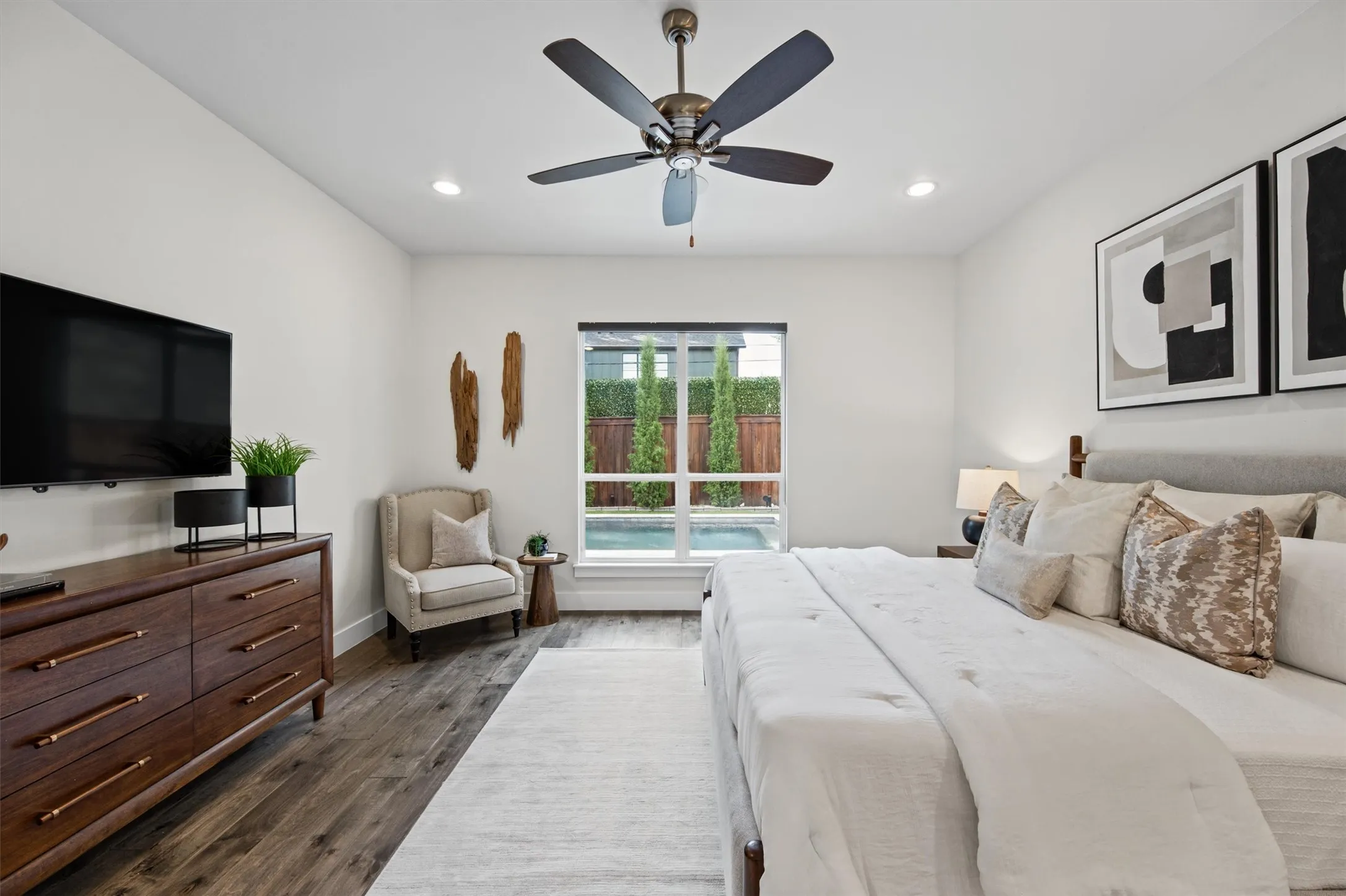 Single Family Residence For Sale in Dallas County , 8655 Forest Hills Boulevard, Dallas, Texas 75218, 3 Bedroom, 3 Bathroom, 2 Garage spaces, 2,542 Sqft, built in 2017, mls#21389985, Real Estate Agent in Dallas, Homes For Sale in Dallas county, Homes For Sale in Dallas, Realtor in Dallas Texas, Real Estate Brokerage Independent Realty Texas, Luminita Cordes Realtor