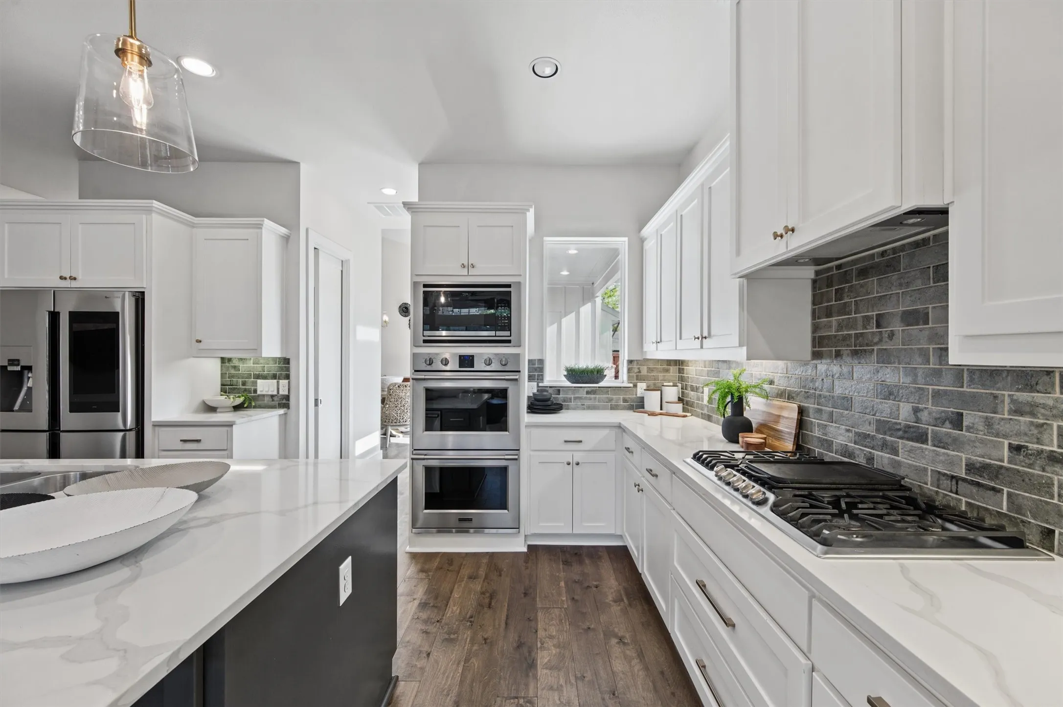 Single Family Residence For Sale in Dallas County , 8655 Forest Hills Boulevard, Dallas, Texas 75218, 3 Bedroom, 3 Bathroom, 2 Garage spaces, 2,542 Sqft, built in 2017, mls#21389985, Real Estate Agent in Dallas, Homes For Sale in Dallas county, Homes For Sale in Dallas, Realtor in Dallas Texas, Real Estate Brokerage Independent Realty Texas, Luminita Cordes Realtor