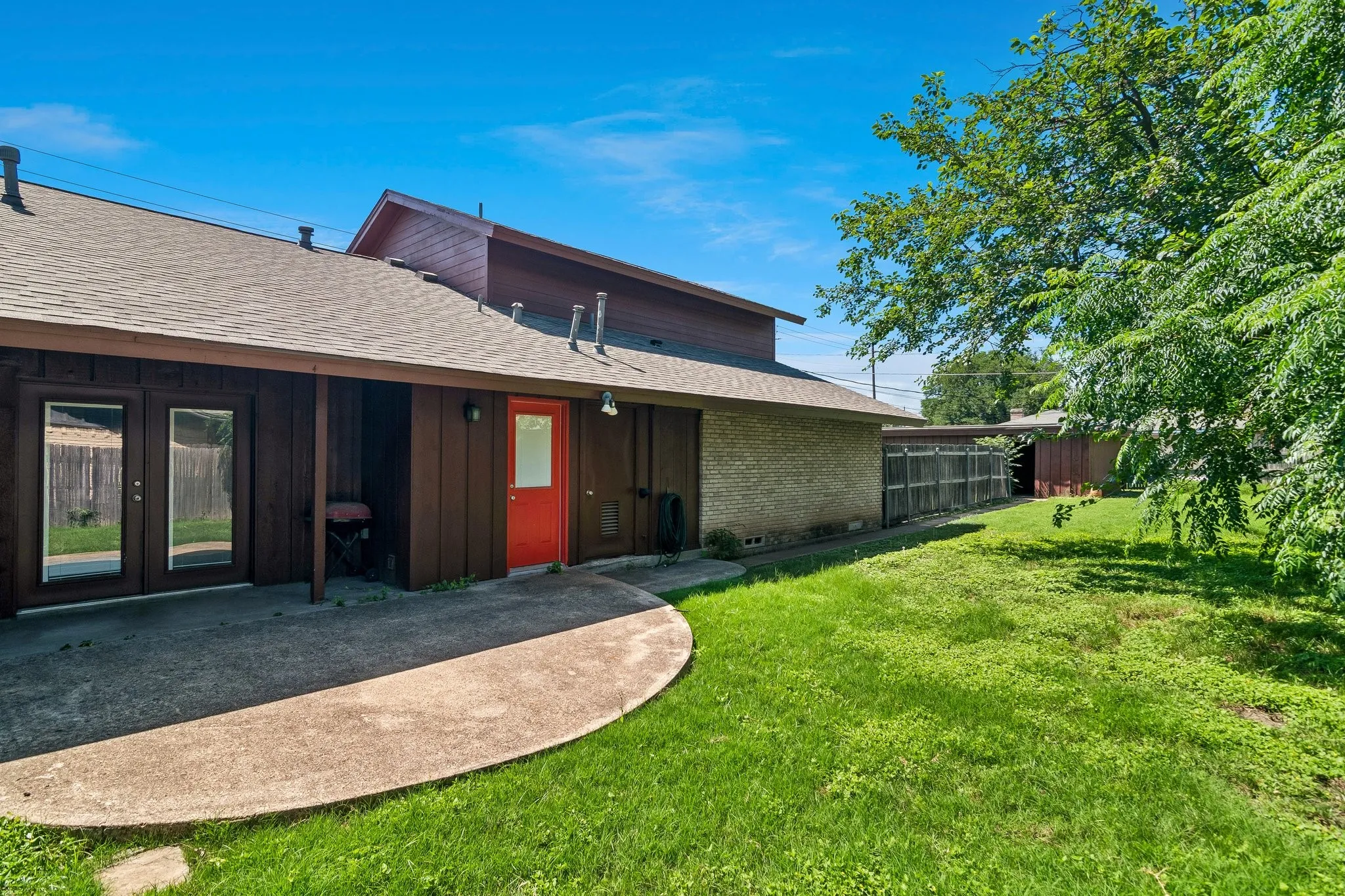 Large patio and back yard