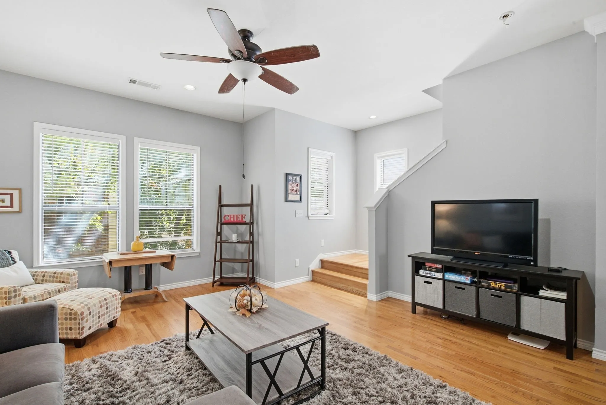 Condominium For Sale in Tarrant County , 3815 Birkdale Drive, Fort Worth, Texas 76116, 2 Bedroom, 3 Bathroom, 2 Garage spaces, 1,603 Sqft, built in 2005, mls#21391206, Real Estate Agent in Fort Worth, Homes For Sale in Tarrant county, Homes For Sale in Fort Worth, Realtor in Fort Worth Texas, Real Estate Brokerage Independent Realty Texas, Luminita Cordes Realtor
