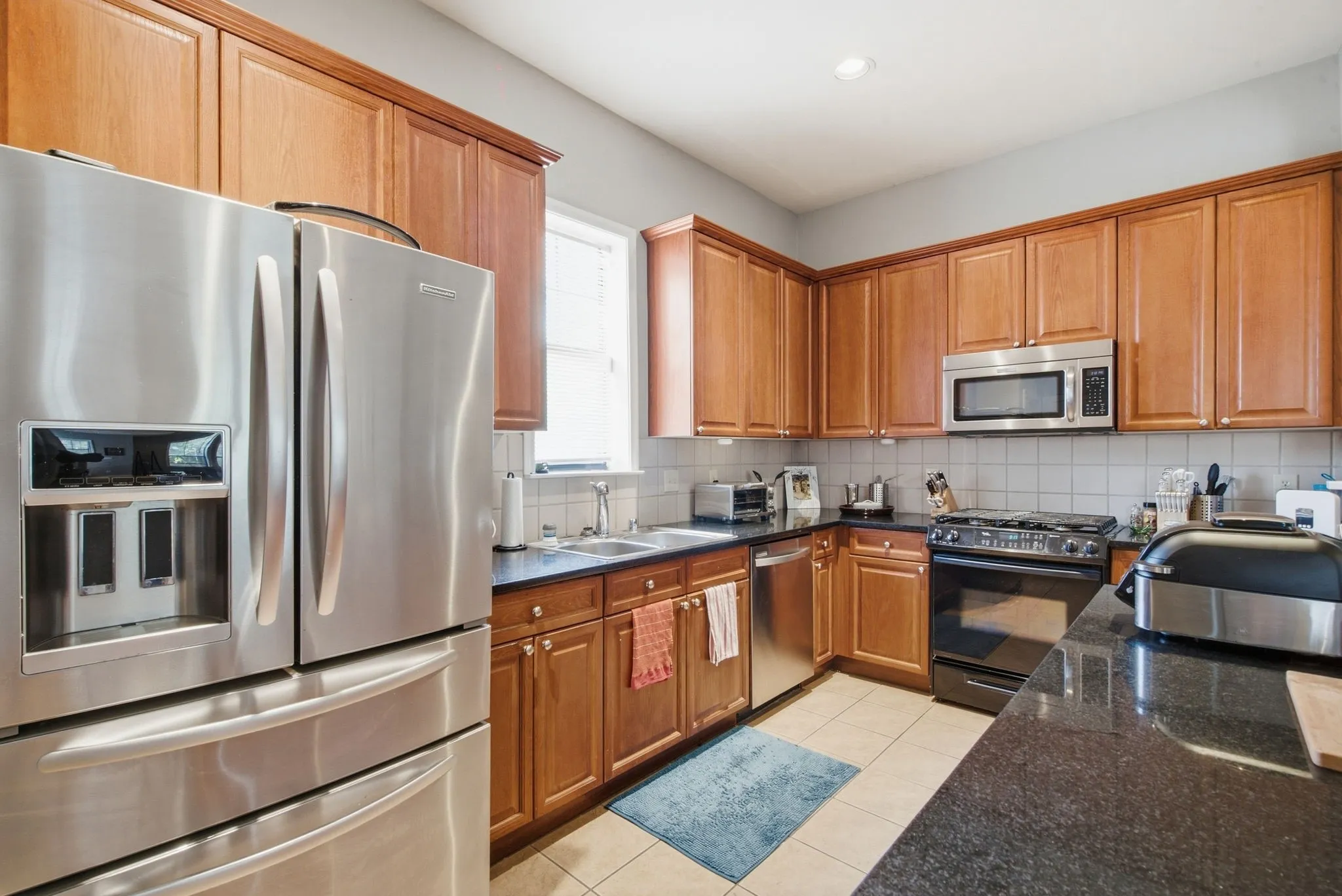 Condominium For Sale in Tarrant County , 3815 Birkdale Drive, Fort Worth, Texas 76116, 2 Bedroom, 3 Bathroom, 2 Garage spaces, 1,603 Sqft, built in 2005, mls#21391206, Real Estate Agent in Fort Worth, Homes For Sale in Tarrant county, Homes For Sale in Fort Worth, Realtor in Fort Worth Texas, Real Estate Brokerage Independent Realty Texas, Luminita Cordes Realtor