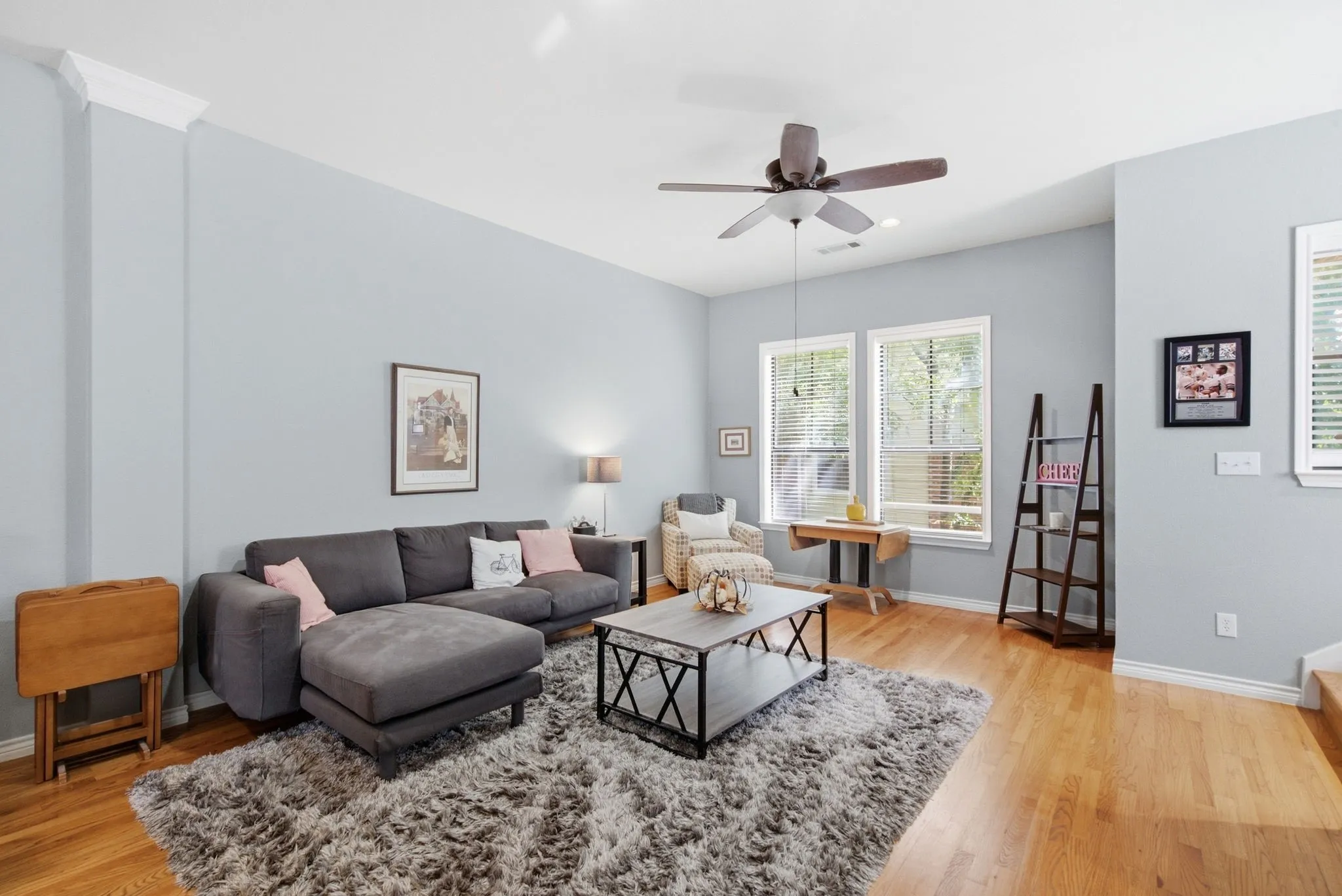 Condominium For Sale in Tarrant County , 3815 Birkdale Drive, Fort Worth, Texas 76116, 2 Bedroom, 3 Bathroom, 2 Garage spaces, 1,603 Sqft, built in 2005, mls#21391206, Real Estate Agent in Fort Worth, Homes For Sale in Tarrant county, Homes For Sale in Fort Worth, Realtor in Fort Worth Texas, Real Estate Brokerage Independent Realty Texas, Luminita Cordes Realtor
