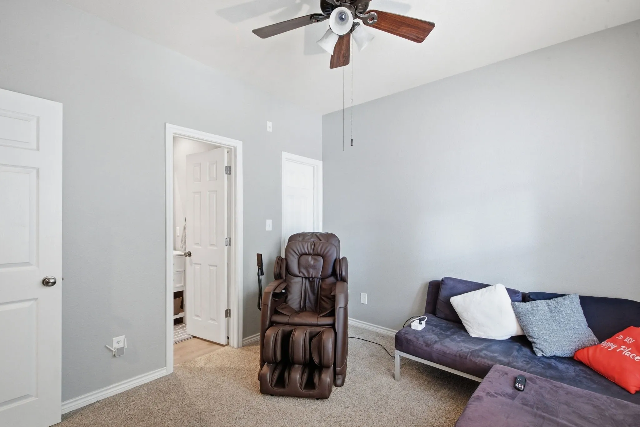 Condominium For Sale in Tarrant County , 3815 Birkdale Drive, Fort Worth, Texas 76116, 2 Bedroom, 3 Bathroom, 2 Garage spaces, 1,603 Sqft, built in 2005, mls#21391206, Real Estate Agent in Fort Worth, Homes For Sale in Tarrant county, Homes For Sale in Fort Worth, Realtor in Fort Worth Texas, Real Estate Brokerage Independent Realty Texas, Luminita Cordes Realtor