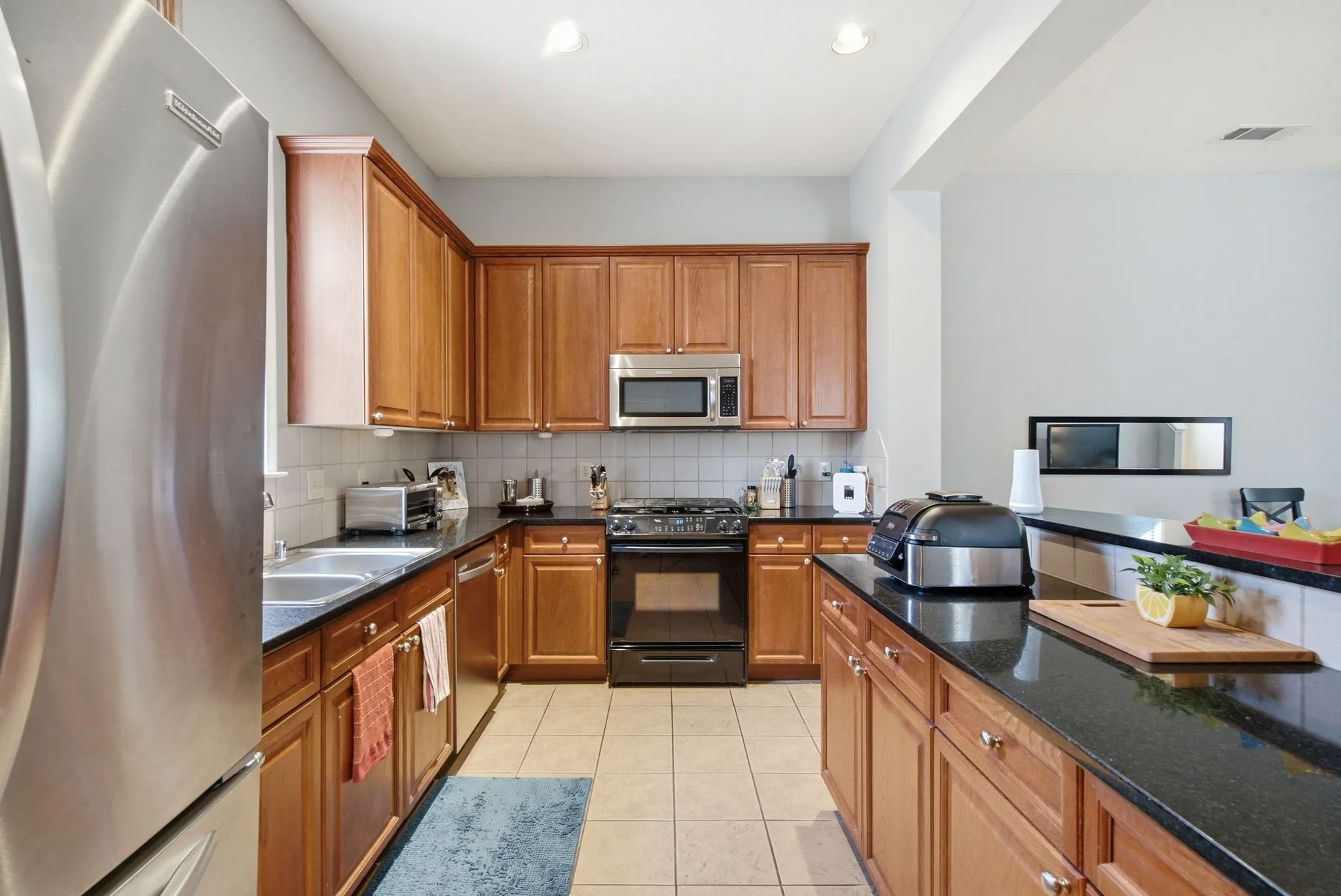 Condominium For Sale in Tarrant County , 3815 Birkdale Drive, Fort Worth, Texas 76116, 2 Bedroom, 3 Bathroom, 2 Garage spaces, 1,603 Sqft, built in 2005, mls#21391206, Real Estate Agent in Fort Worth, Homes For Sale in Tarrant county, Homes For Sale in Fort Worth, Realtor in Fort Worth Texas, Real Estate Brokerage Independent Realty Texas, Luminita Cordes Realtor