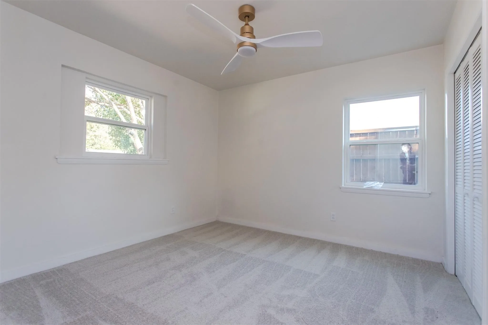 Single Family Residence For Rent in Dallas County , 1219 Cloverdale Drive, Richardson, Texas 75080, 3 Bedroom, 2 Bathroom, 2 Garage spaces, 1,418 Sqft, built in 1959, mls#21391823, Real Estate Agent in Richardson, Homes For Rent in Dallas county, Homes For Rent in Richardson, Realtor in Richardson Texas, Real Estate Brokerage Independent Realty Texas, Luminita Cordes Realtor