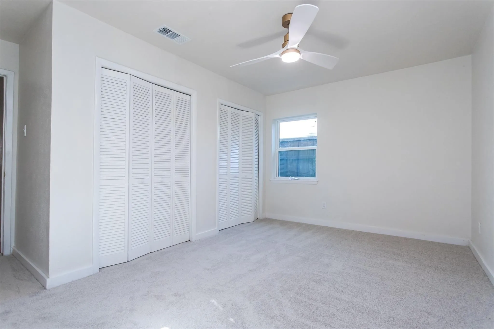Single Family Residence For Rent in Dallas County , 1219 Cloverdale Drive, Richardson, Texas 75080, 3 Bedroom, 2 Bathroom, 2 Garage spaces, 1,418 Sqft, built in 1959, mls#21391823, Real Estate Agent in Richardson, Homes For Rent in Dallas county, Homes For Rent in Richardson, Realtor in Richardson Texas, Real Estate Brokerage Independent Realty Texas, Luminita Cordes Realtor