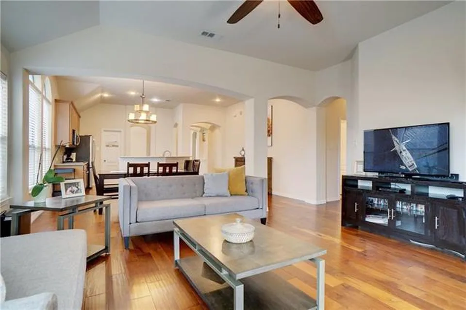 Single Family Residence For Rent in Tarrant County , 1709 Imperial Springs Drive, Keller, Texas 76248, 4 Bedroom, 2 Bathroom, 2 Garage spaces, 2,180 Sqft, built in 2008, mls#21387641, Real Estate Agent in Keller, Homes For Rent in Tarrant county, Homes For Rent in Keller, Realtor in Keller Texas, Real Estate Brokerage Independent Realty Texas, Luminita Cordes Realtor