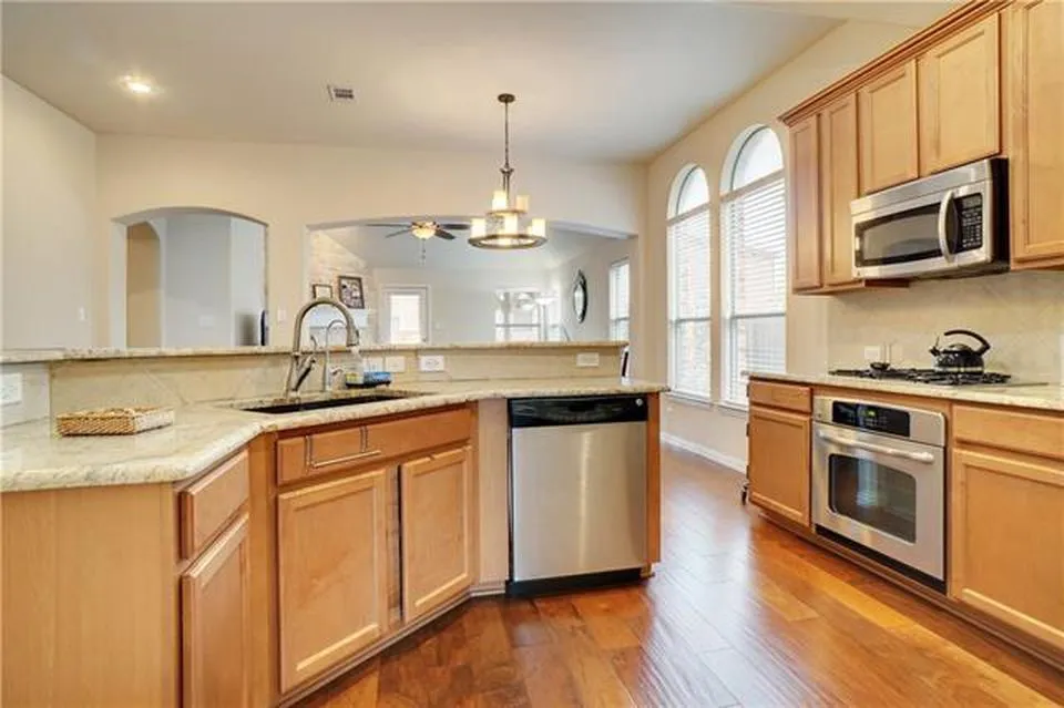 Single Family Residence For Rent in Tarrant County , 1709 Imperial Springs Drive, Keller, Texas 76248, 4 Bedroom, 2 Bathroom, 2 Garage spaces, 2,180 Sqft, built in 2008, mls#21387641, Real Estate Agent in Keller, Homes For Rent in Tarrant county, Homes For Rent in Keller, Realtor in Keller Texas, Real Estate Brokerage Independent Realty Texas, Luminita Cordes Realtor
