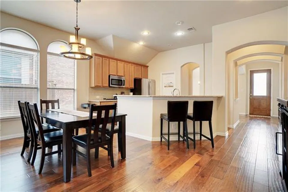Single Family Residence For Rent in Tarrant County , 1709 Imperial Springs Drive, Keller, Texas 76248, 4 Bedroom, 2 Bathroom, 2 Garage spaces, 2,180 Sqft, built in 2008, mls#21387641, Real Estate Agent in Keller, Homes For Rent in Tarrant county, Homes For Rent in Keller, Realtor in Keller Texas, Real Estate Brokerage Independent Realty Texas, Luminita Cordes Realtor