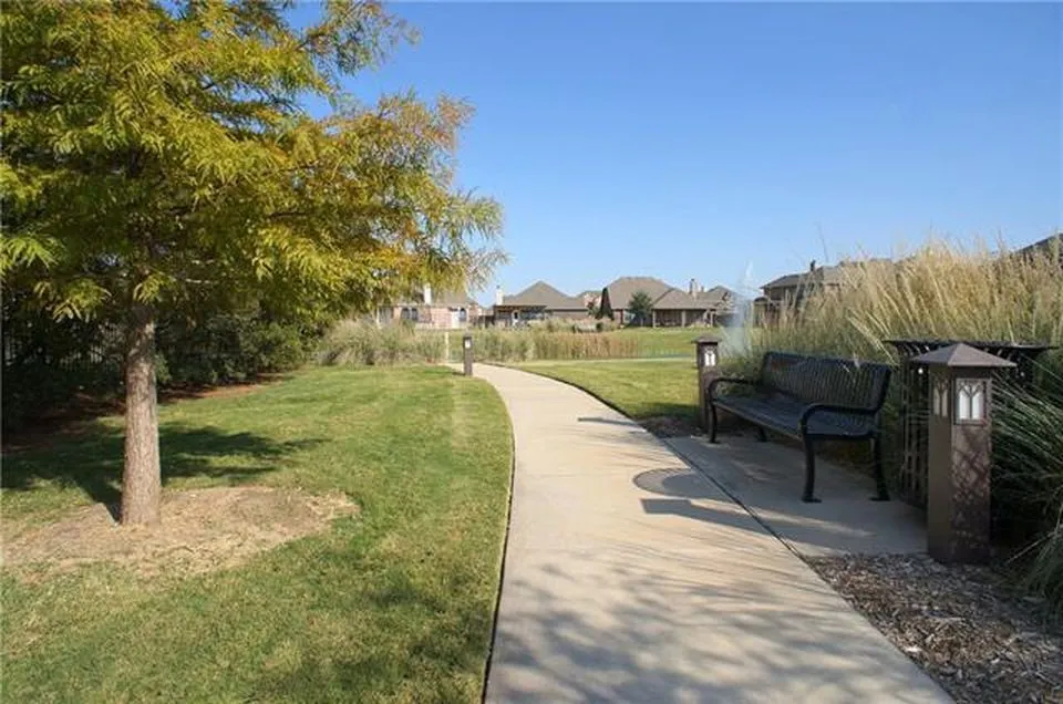 Single Family Residence For Rent in Tarrant County , 1709 Imperial Springs Drive, Keller, Texas 76248, 4 Bedroom, 2 Bathroom, 2 Garage spaces, 2,180 Sqft, built in 2008, mls#21387641, Real Estate Agent in Keller, Homes For Rent in Tarrant county, Homes For Rent in Keller, Realtor in Keller Texas, Real Estate Brokerage Independent Realty Texas, Luminita Cordes Realtor