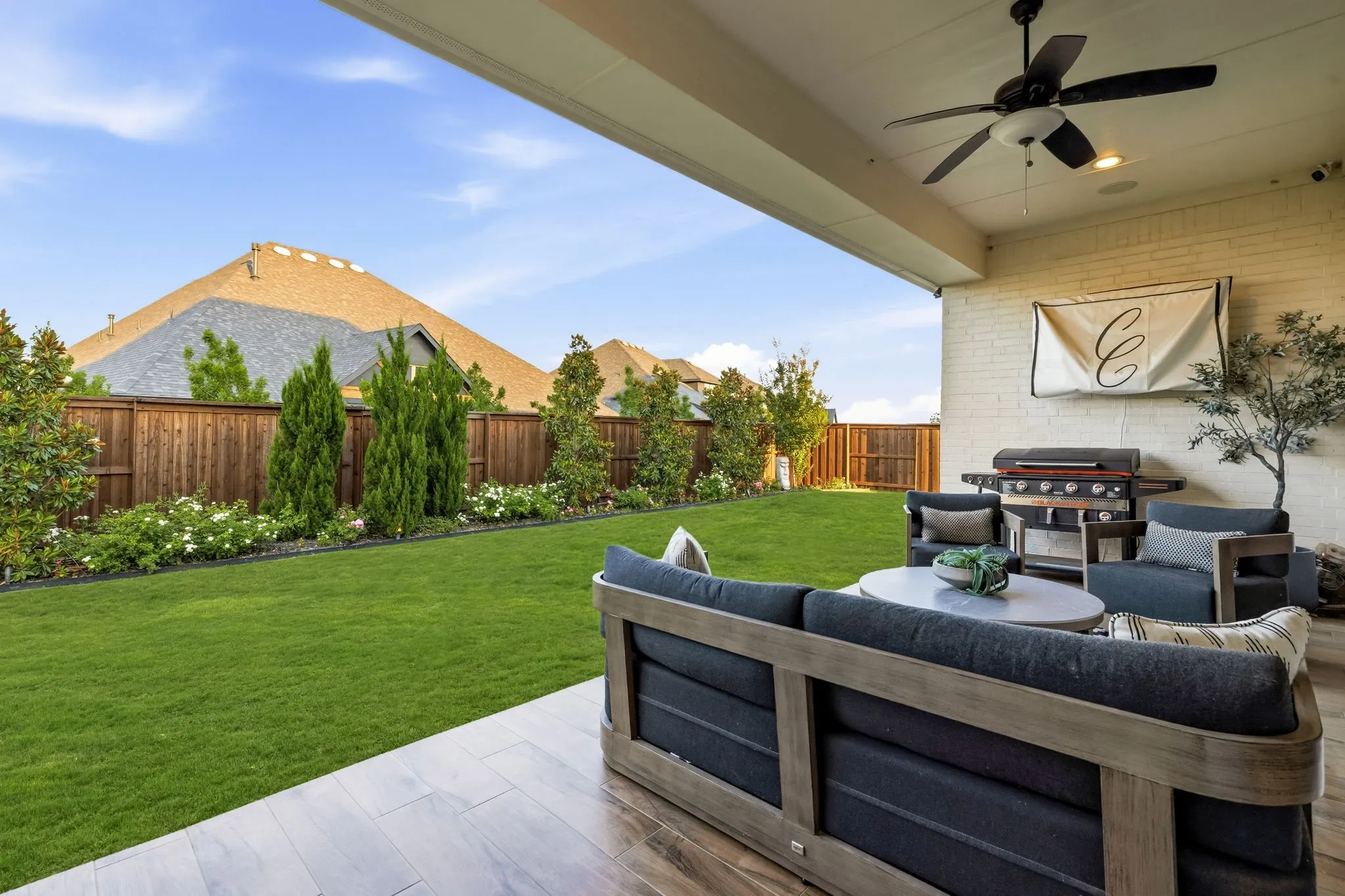 Single Family Residence For Rent in Denton County , 4511 Walnut Grove Lane, Prosper, Texas 75078, 5 Bedroom, 4 Bathroom, 3 Garage spaces, 3,583 Sqft, built in 2022, mls#21391774, Real Estate Agent in Prosper, Homes For Rent in Denton county, Homes For Rent in Prosper, Realtor in Prosper Texas, Real Estate Brokerage Independent Realty Texas, Luminita Cordes Realtor