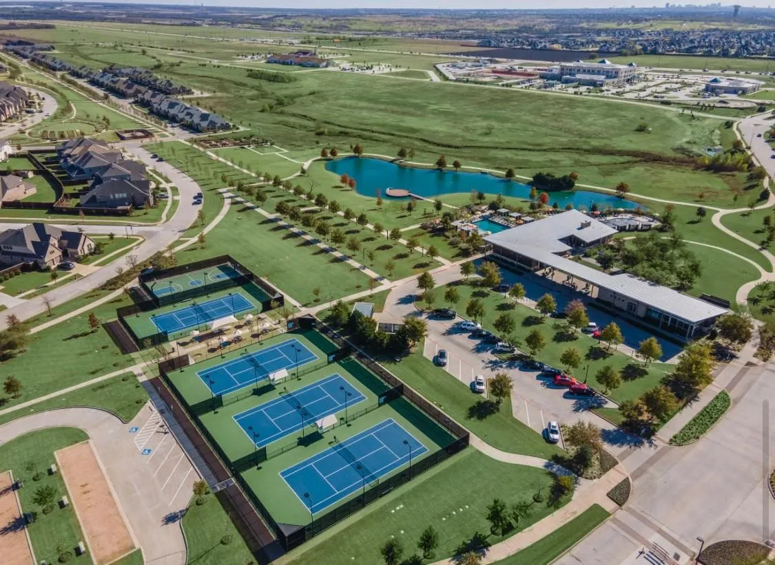 Single Family Residence For Rent in Denton County , 4511 Walnut Grove Lane, Prosper, Texas 75078, 5 Bedroom, 4 Bathroom, 3 Garage spaces, 3,583 Sqft, built in 2022, mls#21391774, Real Estate Agent in Prosper, Homes For Rent in Denton county, Homes For Rent in Prosper, Realtor in Prosper Texas, Real Estate Brokerage Independent Realty Texas, Luminita Cordes Realtor