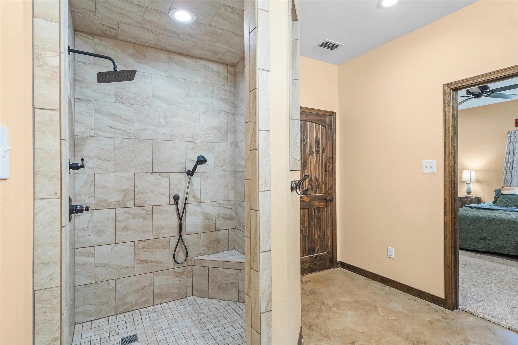 Single Family Residence For Sale in Van Zandt County , 1137 VZ County Road 4602, Ben Wheeler, Texas 75754, 3 Bedroom, 2 Bathroom, Garage spaces, 2,000 Sqft, built in 2019, mls#21389328, Real Estate Agent in Ben Wheeler, Homes For Sale in Van Zandt county, Homes For Sale in Ben Wheeler, Realtor in Ben Wheeler Texas, Real Estate Brokerage Independent Realty Texas, Luminita Cordes Realtor