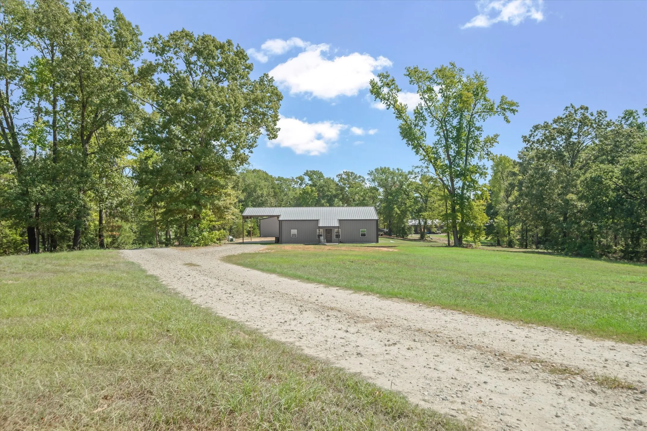 Single Family Residence For Sale in Van Zandt County , 1137 VZ County Road 4602, Ben Wheeler, Texas 75754, 3 Bedroom, 2 Bathroom, Garage spaces, 2,000 Sqft, built in 2019, mls#21389328, Real Estate Agent in Ben Wheeler, Homes For Sale in Van Zandt county, Homes For Sale in Ben Wheeler, Realtor in Ben Wheeler Texas, Real Estate Brokerage Independent Realty Texas, Luminita Cordes Realtor