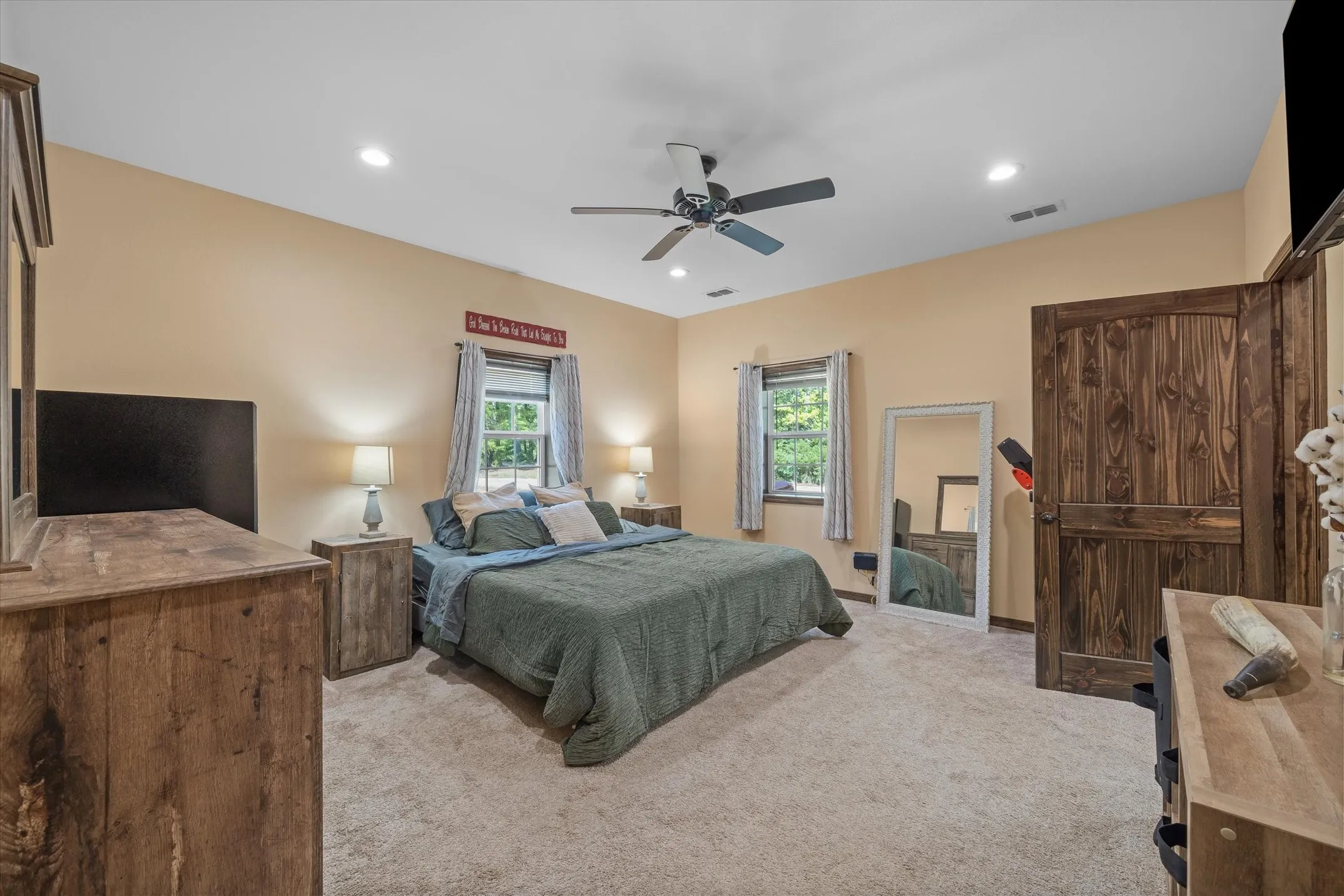 Single Family Residence For Sale in Van Zandt County , 1137 VZ County Road 4602, Ben Wheeler, Texas 75754, 3 Bedroom, 2 Bathroom, Garage spaces, 2,000 Sqft, built in 2019, mls#21389328, Real Estate Agent in Ben Wheeler, Homes For Sale in Van Zandt county, Homes For Sale in Ben Wheeler, Realtor in Ben Wheeler Texas, Real Estate Brokerage Independent Realty Texas, Luminita Cordes Realtor