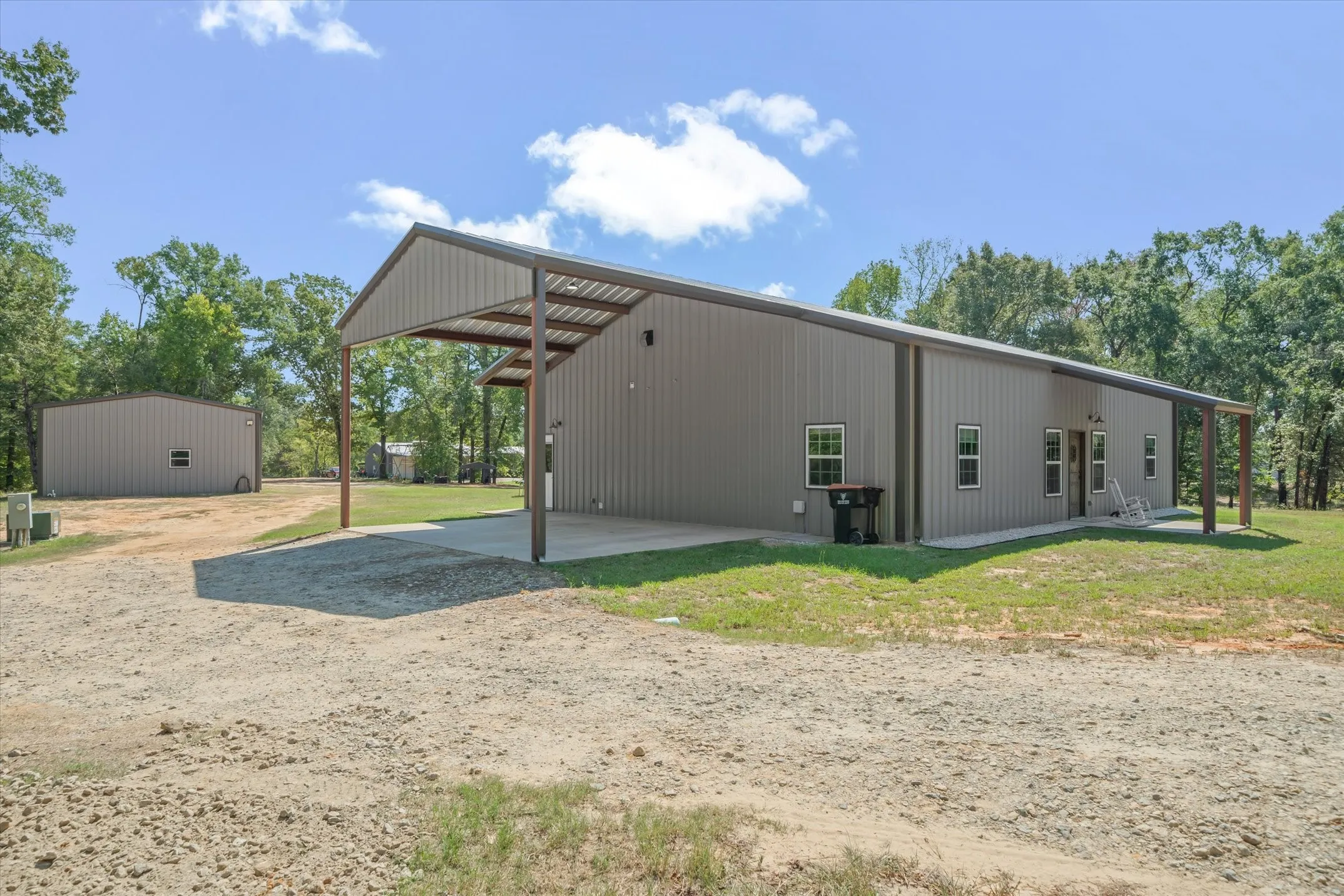 Single Family Residence For Sale in Van Zandt County , 1137 VZ County Road 4602, Ben Wheeler, Texas 75754, 3 Bedroom, 2 Bathroom, Garage spaces, 2,000 Sqft, built in 2019, mls#21389328, Real Estate Agent in Ben Wheeler, Homes For Sale in Van Zandt county, Homes For Sale in Ben Wheeler, Realtor in Ben Wheeler Texas, Real Estate Brokerage Independent Realty Texas, Luminita Cordes Realtor