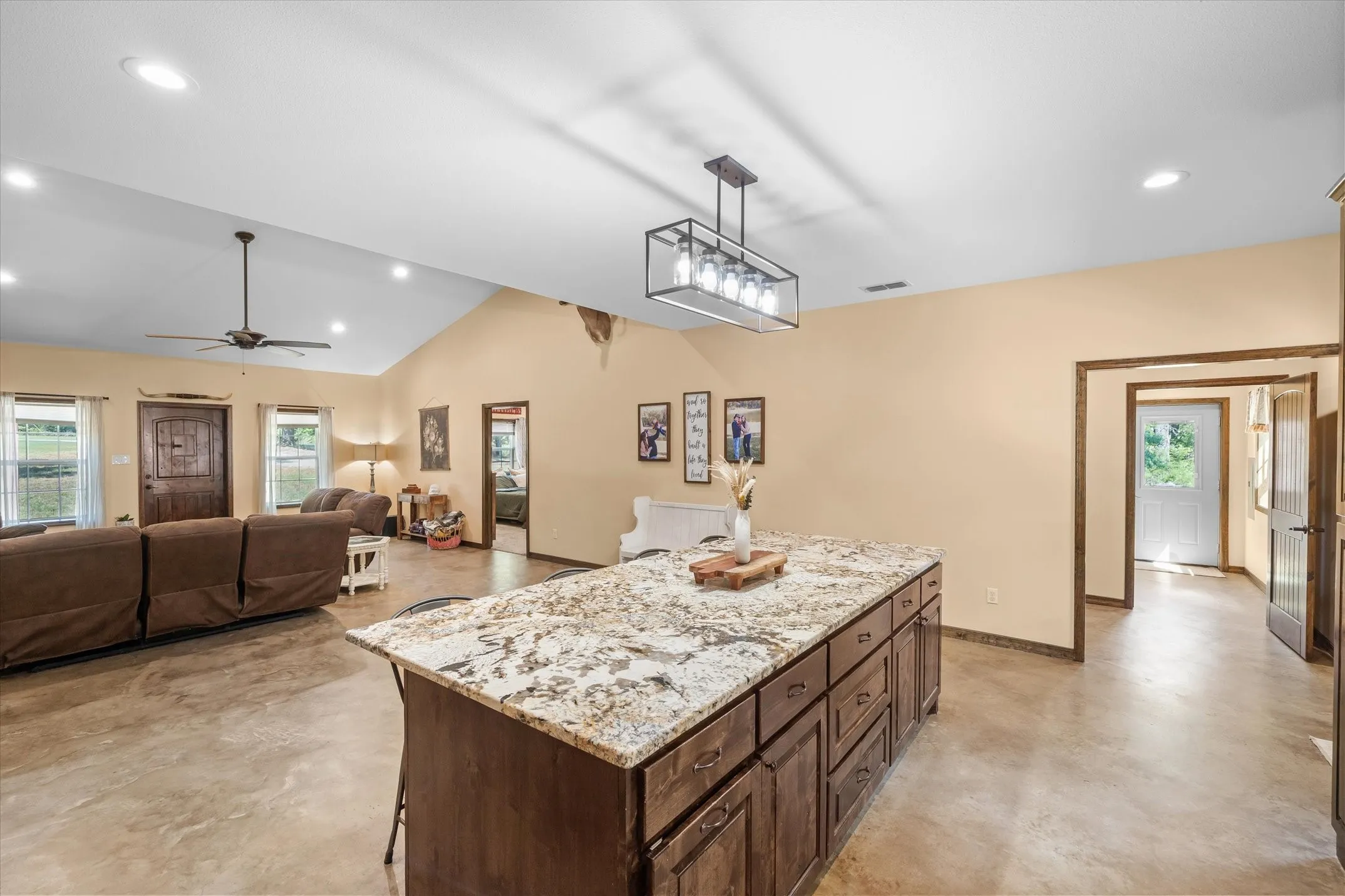 Single Family Residence For Sale in Van Zandt County , 1137 VZ County Road 4602, Ben Wheeler, Texas 75754, 3 Bedroom, 2 Bathroom, Garage spaces, 2,000 Sqft, built in 2019, mls#21389328, Real Estate Agent in Ben Wheeler, Homes For Sale in Van Zandt county, Homes For Sale in Ben Wheeler, Realtor in Ben Wheeler Texas, Real Estate Brokerage Independent Realty Texas, Luminita Cordes Realtor