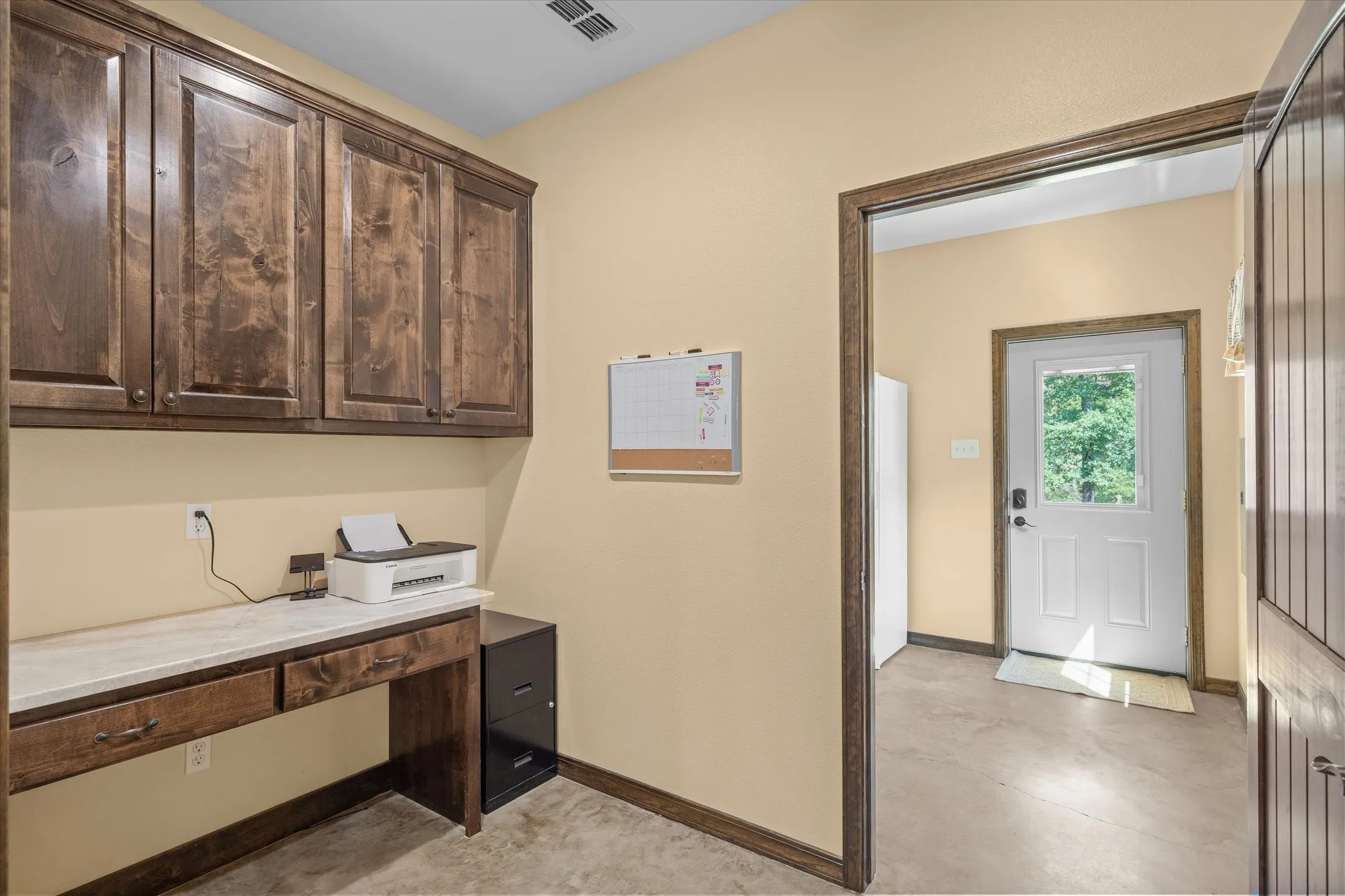 Single Family Residence For Sale in Van Zandt County , 1137 VZ County Road 4602, Ben Wheeler, Texas 75754, 3 Bedroom, 2 Bathroom, Garage spaces, 2,000 Sqft, built in 2019, mls#21389328, Real Estate Agent in Ben Wheeler, Homes For Sale in Van Zandt county, Homes For Sale in Ben Wheeler, Realtor in Ben Wheeler Texas, Real Estate Brokerage Independent Realty Texas, Luminita Cordes Realtor