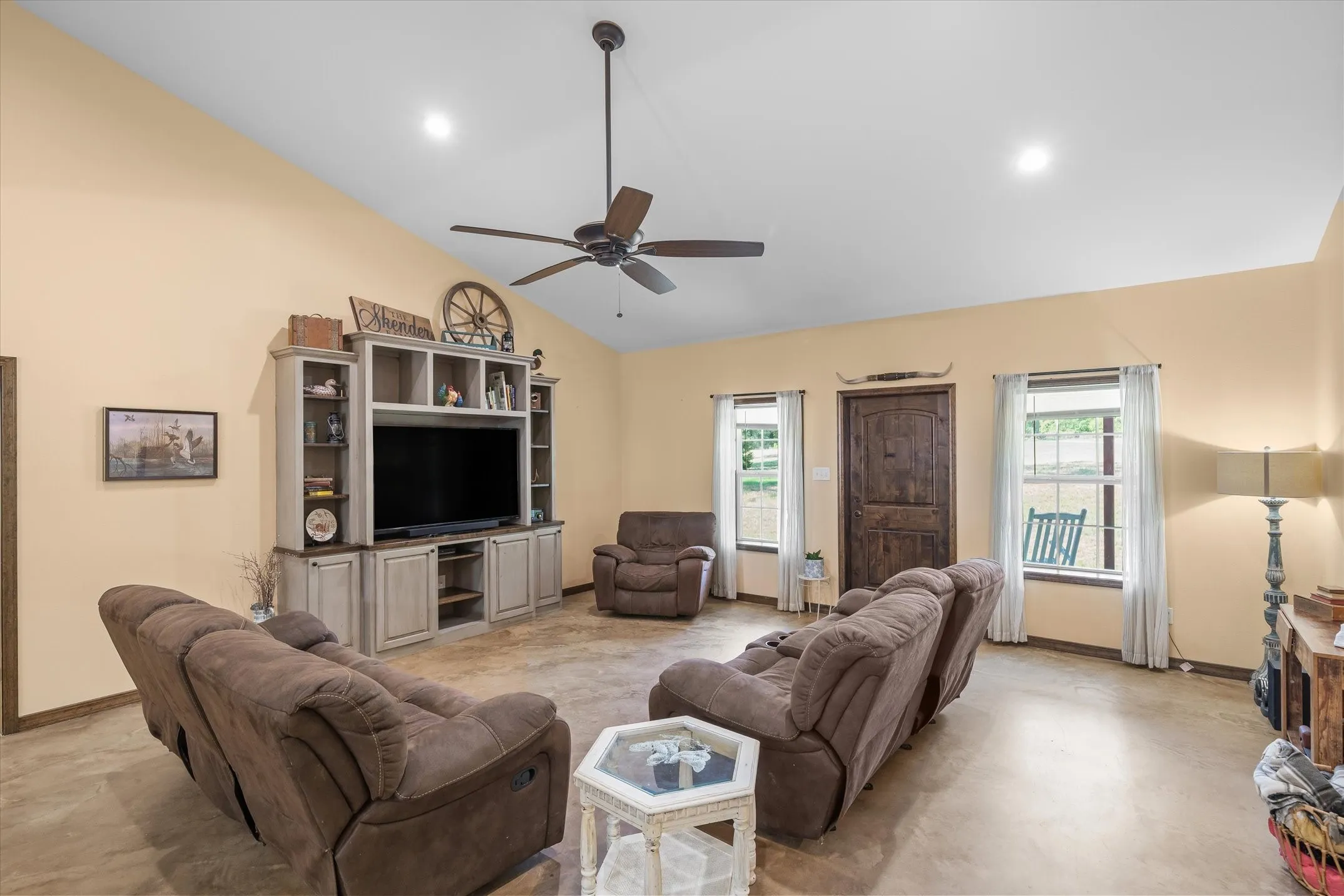 Single Family Residence For Sale in Van Zandt County , 1137 VZ County Road 4602, Ben Wheeler, Texas 75754, 3 Bedroom, 2 Bathroom, Garage spaces, 2,000 Sqft, built in 2019, mls#21389328, Real Estate Agent in Ben Wheeler, Homes For Sale in Van Zandt county, Homes For Sale in Ben Wheeler, Realtor in Ben Wheeler Texas, Real Estate Brokerage Independent Realty Texas, Luminita Cordes Realtor