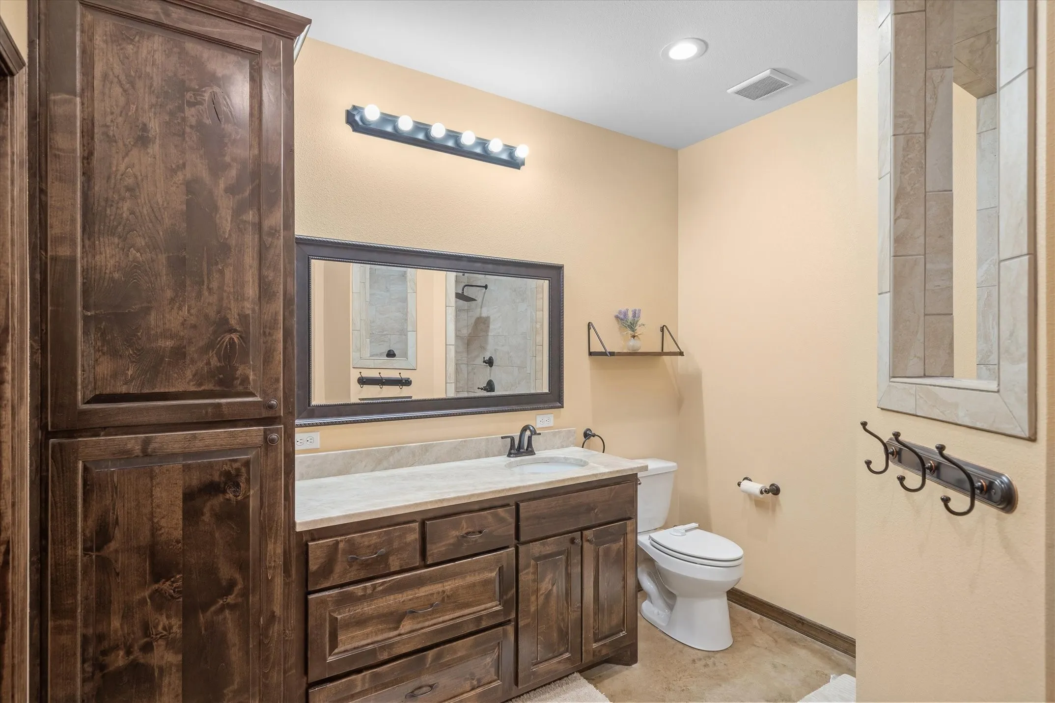 Single Family Residence For Sale in Van Zandt County , 1137 VZ County Road 4602, Ben Wheeler, Texas 75754, 3 Bedroom, 2 Bathroom, Garage spaces, 2,000 Sqft, built in 2019, mls#21389328, Real Estate Agent in Ben Wheeler, Homes For Sale in Van Zandt county, Homes For Sale in Ben Wheeler, Realtor in Ben Wheeler Texas, Real Estate Brokerage Independent Realty Texas, Luminita Cordes Realtor